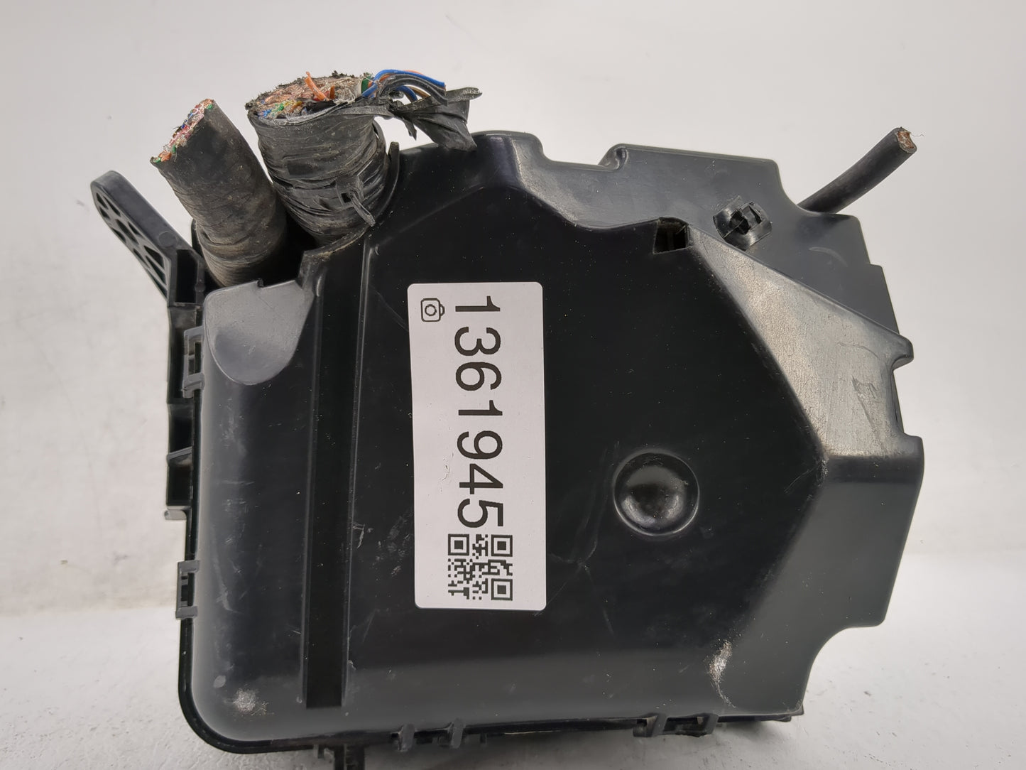 2011-2013 Hyundai Elantra Fusebox Fuse Box Panel Relay Module P/N:91205 3X214 Fits Fits 2011 2012 2013 OEM Used Auto Parts -
