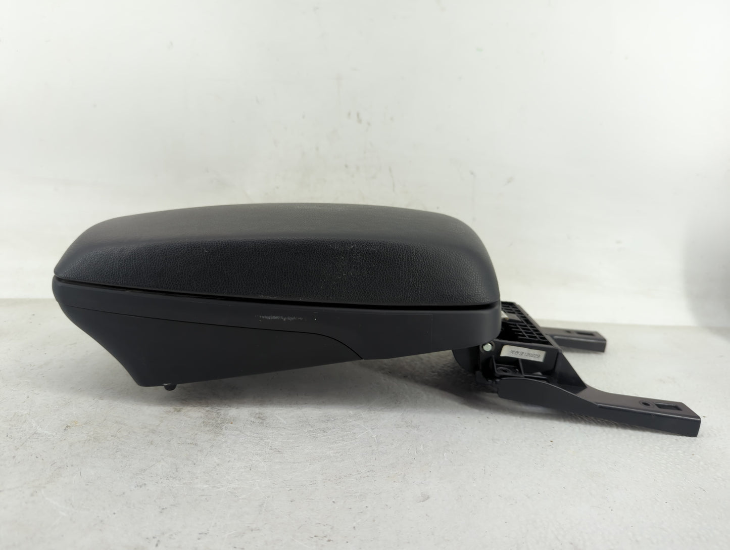 2013 Hyundai Elantra Center Console Armrest Cover Lid Fits OEM Used Auto Parts - Oemusedautoparts1.com