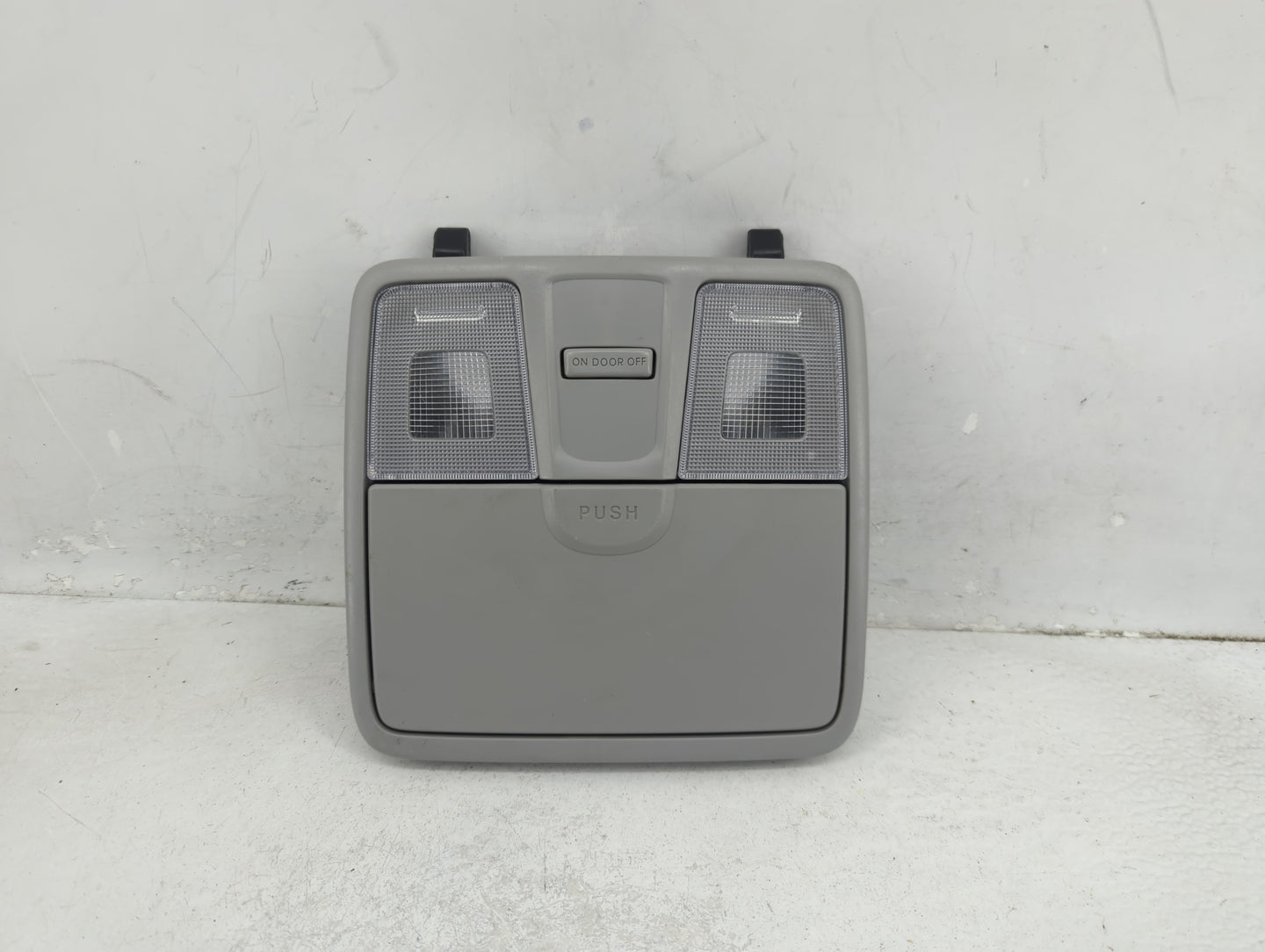 2013 Hyundai Elantra Overhead Roof Console - Oemusedautoparts1.com
