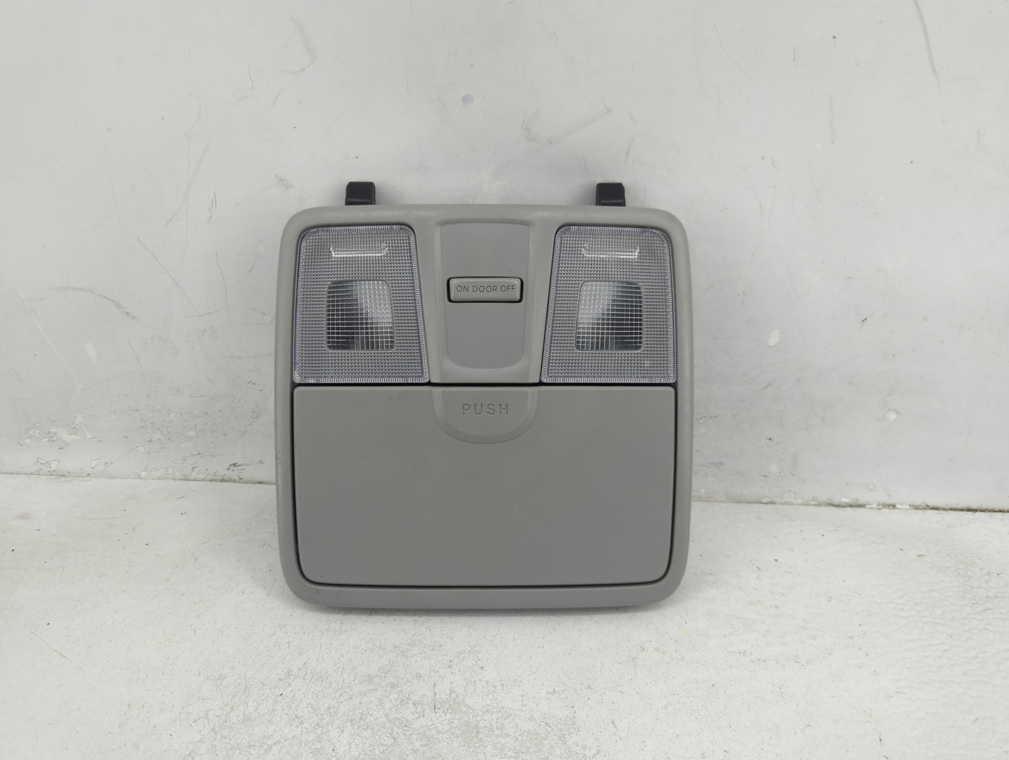 2013 Hyundai Elantra Overhead Roof Console - Oemusedautoparts1.com