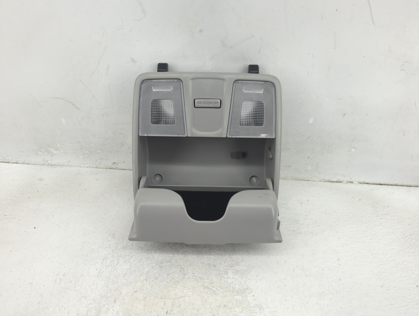 2013 Hyundai Elantra Overhead Roof Console - Oemusedautoparts1.com