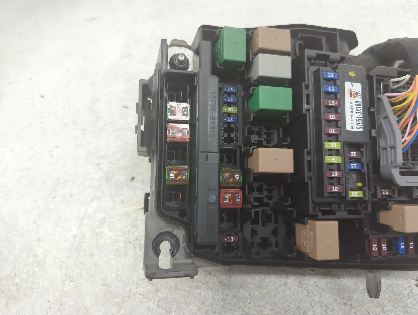 2011-2013 Hyundai Elantra Fusebox Fuse Box Panel Relay Module P/N:91950-3X711 Fits Fits 2011 2012 2013 OEM Used Auto Parts -