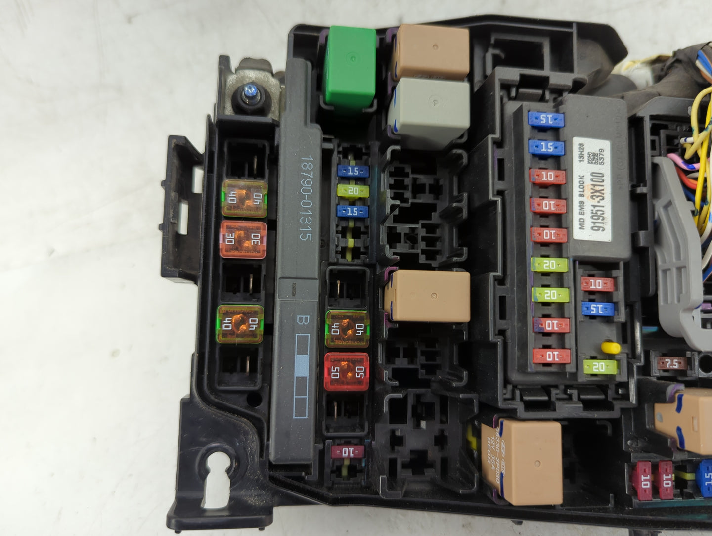 2011-2013 Hyundai Elantra Fusebox Fuse Box Panel Relay Module P/N:91950-3X711 Fits Fits 2011 2012 2013 OEM Used Auto Parts -