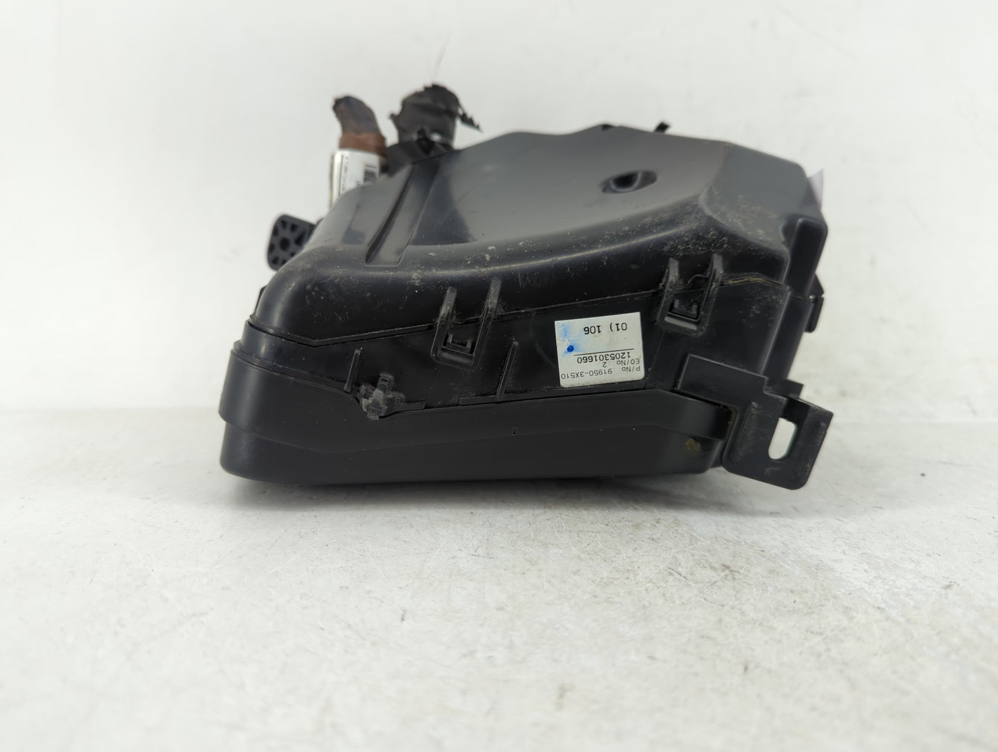 2011-2013 Hyundai Elantra Fusebox Fuse Box Panel Relay Module P/N:91950-3X510 Fits Fits 2011 2012 2013 OEM Used Auto Parts -