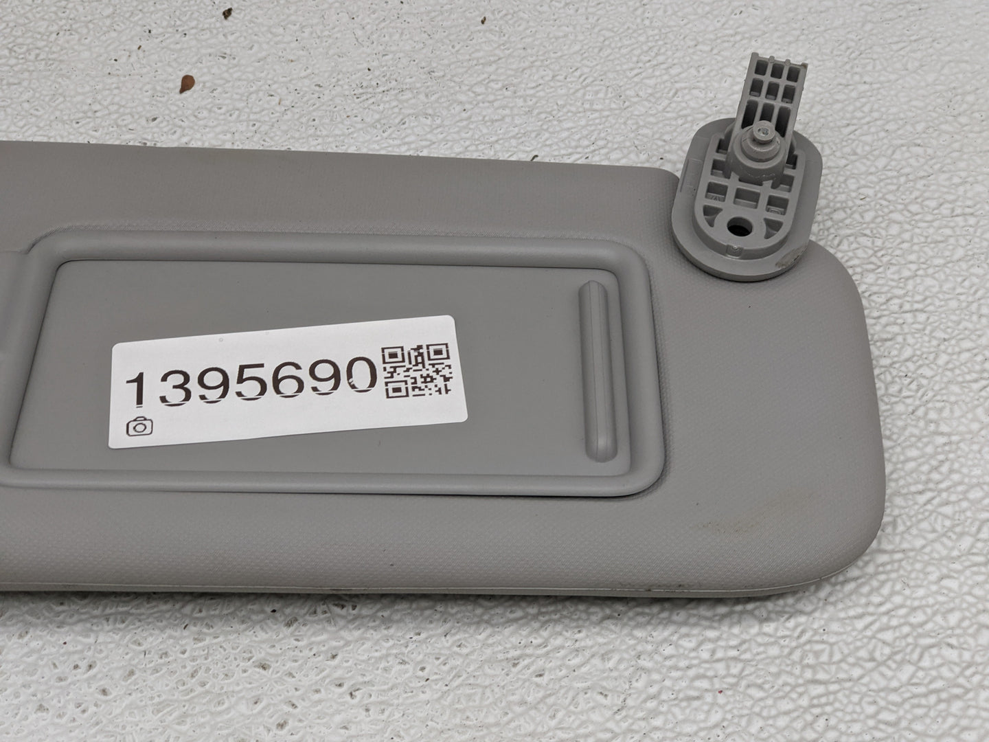 2013-2017 Hyundai Elantra Sun Visor Shade Replacement Passenger Right Mirror Fits Fits 2013 2014 2015 2016 2017 OEM Used Aut