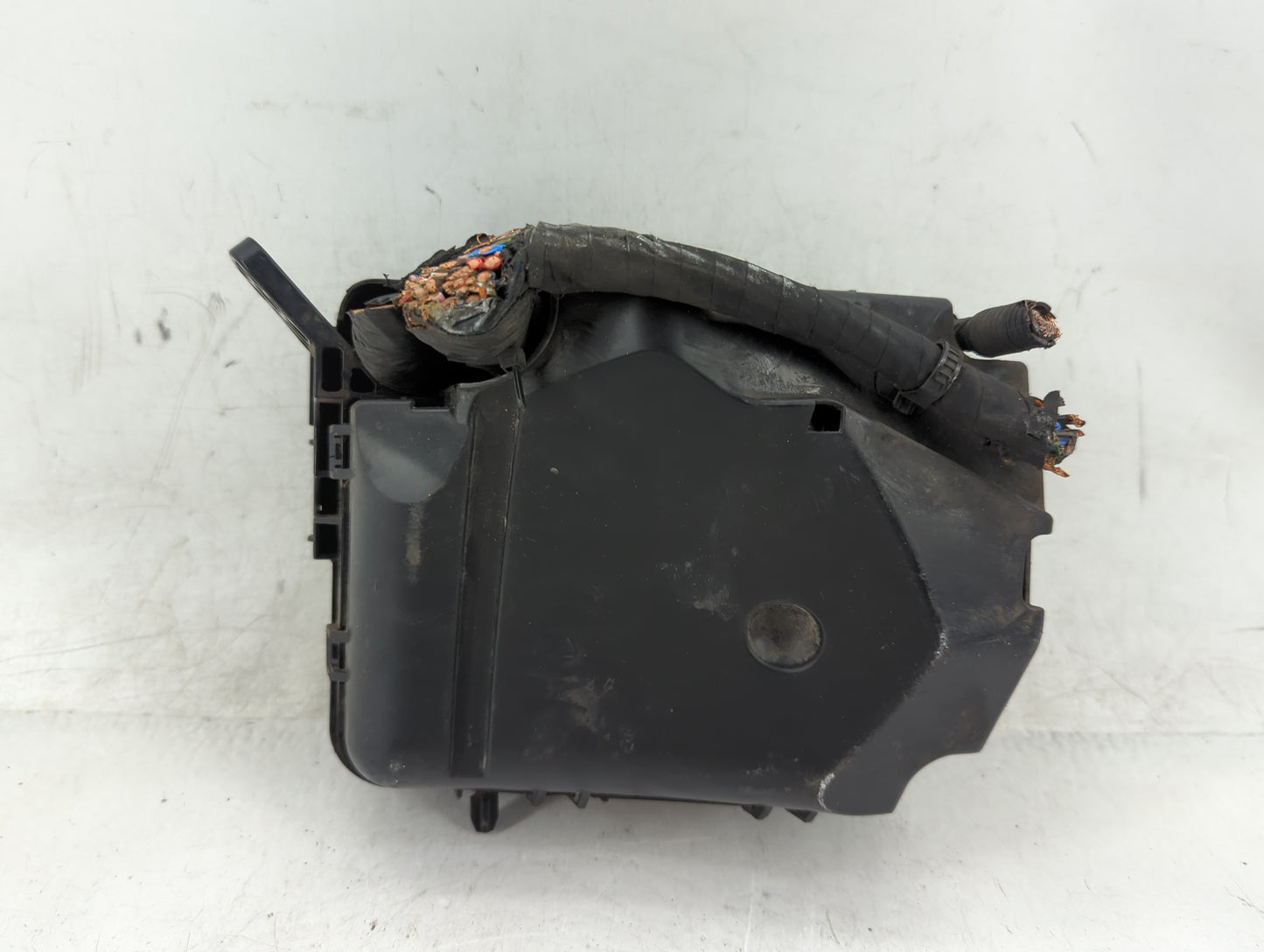2011-2013 Hyundai Elantra Fusebox Fuse Box Panel Relay Module Fits Fits 2011 2012 2013 OEM Used Auto Parts - Oemusedautopart
