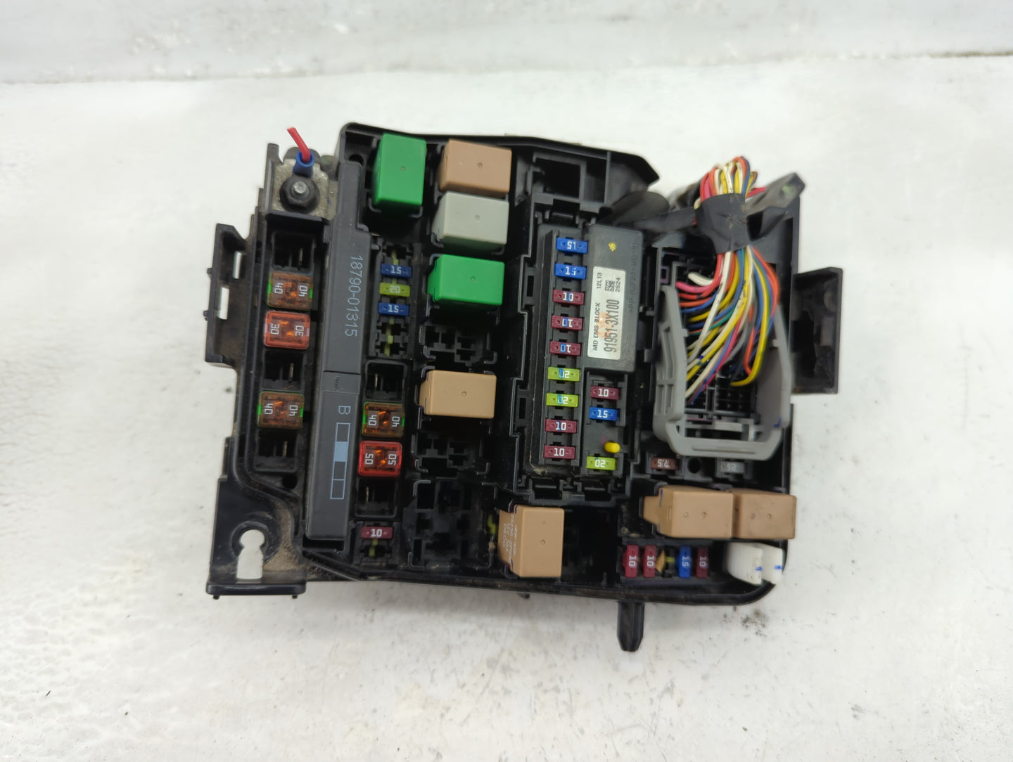 2011-2013 Hyundai Elantra Fusebox Fuse Box Panel Relay Module P/N:91950-3X711 Fits Fits 2011 2012 2013 OEM Used Auto Parts -