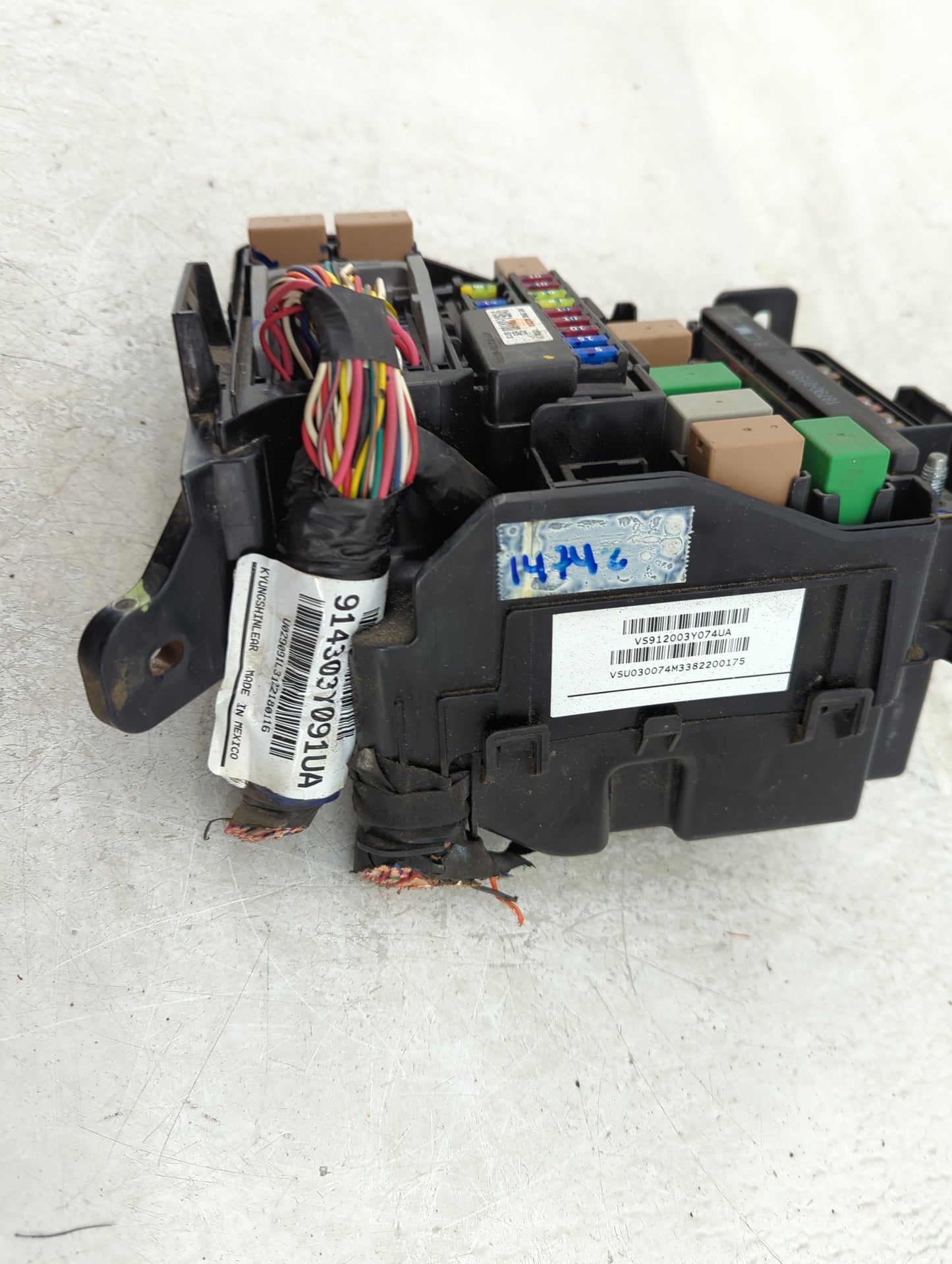 2011-2013 Hyundai Elantra Fusebox Fuse Box Panel Relay Module P/N:91950-3X510 Fits Fits 2011 2012 2013 OEM Used Auto Parts -