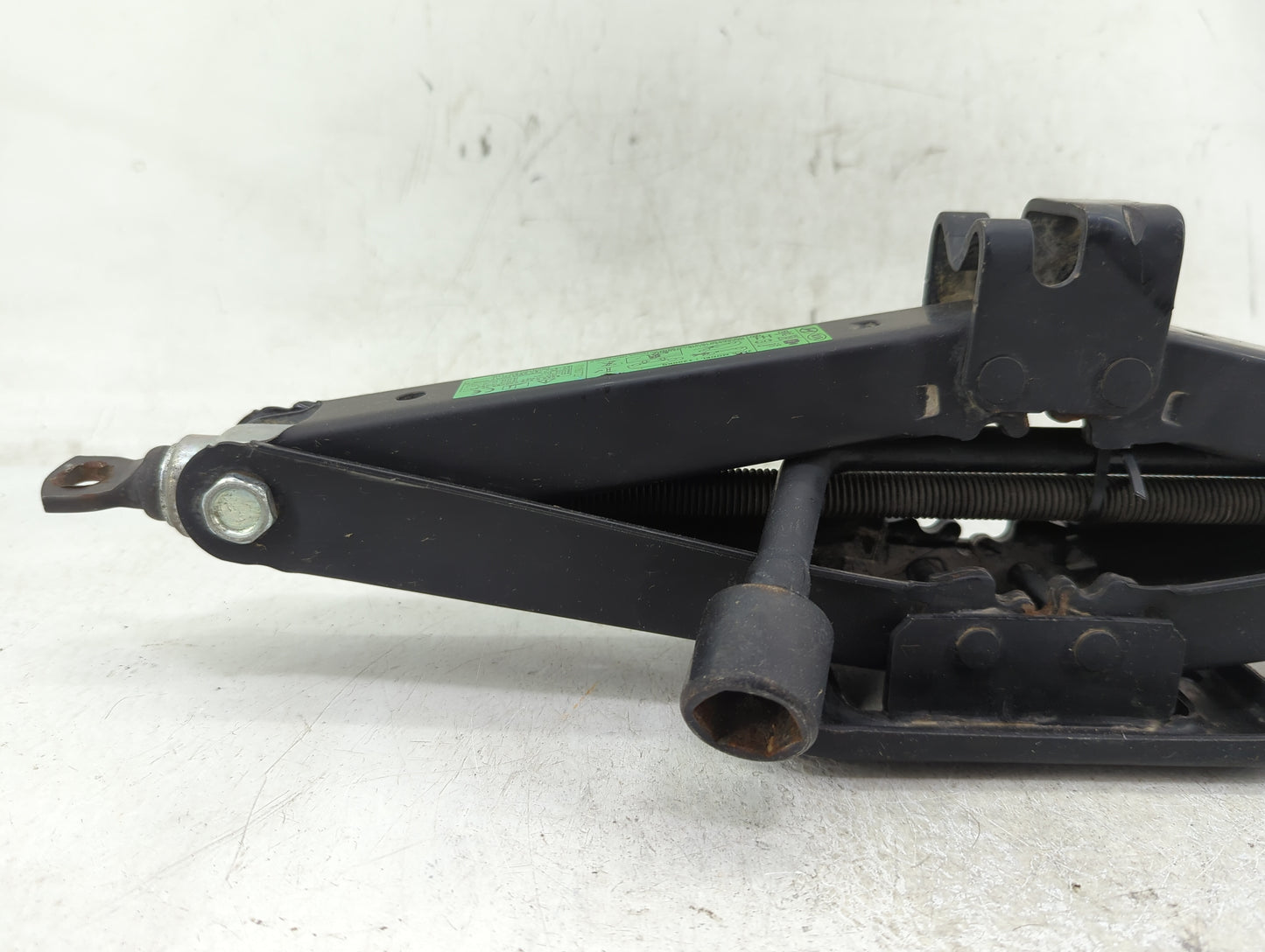 2013 Hyundai Elantra Spare Scissor Car Jack - Oemusedautoparts1.com
