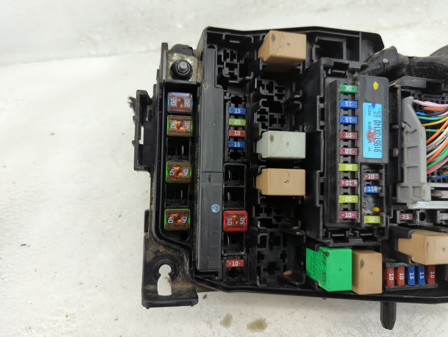 2011-2013 Hyundai Elantra Fusebox Fuse Box Panel Relay Module Fits Fits 2011 2012 2013 OEM Used Auto Parts - Oemusedautopart