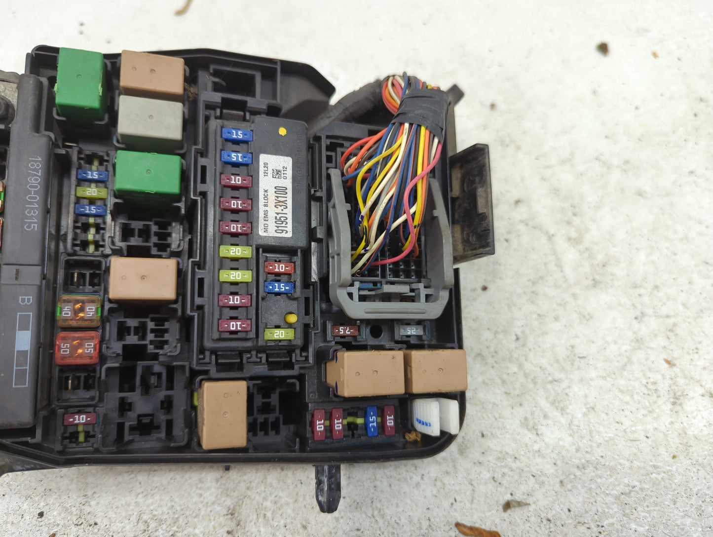 2011-2013 Hyundai Elantra Fusebox Fuse Box Panel Relay Module Fits Fits 2011 2012 2013 OEM Used Auto Parts - Oemusedautopart