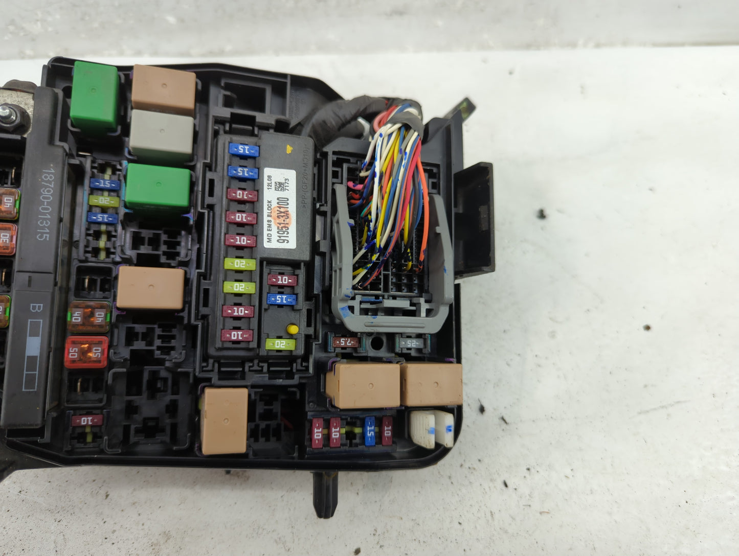 2011-2013 Hyundai Elantra Fusebox Fuse Box Panel Relay Module Fits Fits 2011 2012 2013 OEM Used Auto Parts - Oemusedautopart