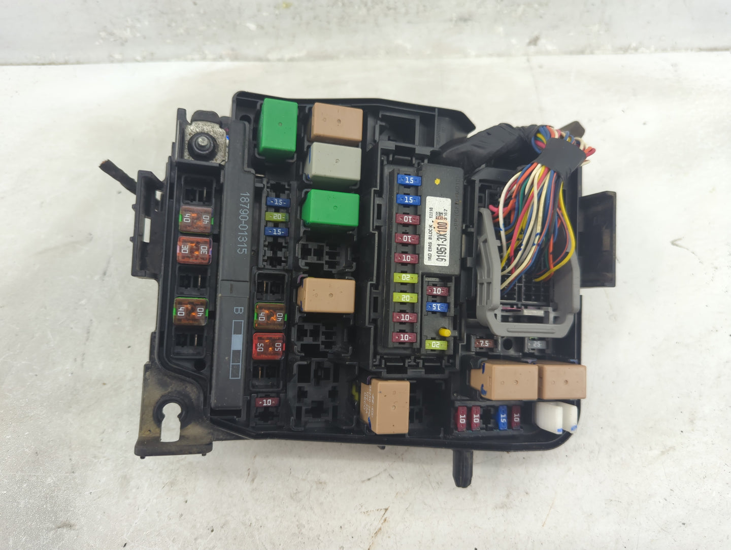 2011-2013 Hyundai Elantra Fusebox Fuse Box Panel Relay Module P/N:91951-3X100 Fits Fits 2011 2012 2013 OEM Used Auto Parts -