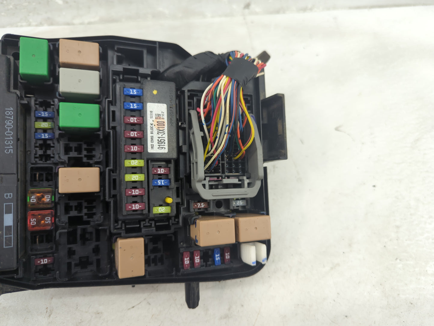 2011-2013 Hyundai Elantra Fusebox Fuse Box Panel Relay Module P/N:91951-3X100 Fits Fits 2011 2012 2013 OEM Used Auto Parts -