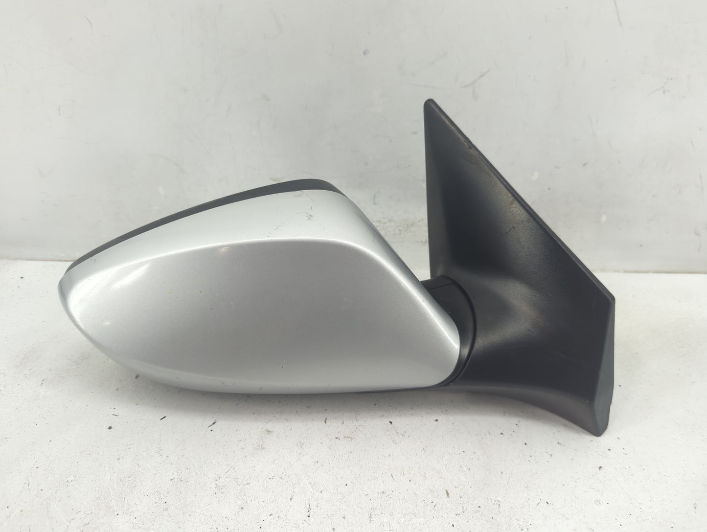 2011-2015 Hyundai Elantra Passenger Side View Mirror - Right Door Mirror OEM Used - Oemusedautoparts1.com