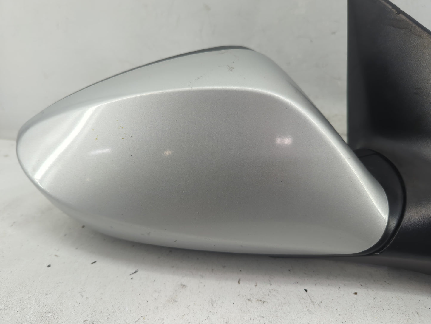 2011-2015 Hyundai Elantra Passenger Side View Mirror - Right Door Mirror OEM Used - Oemusedautoparts1.com
