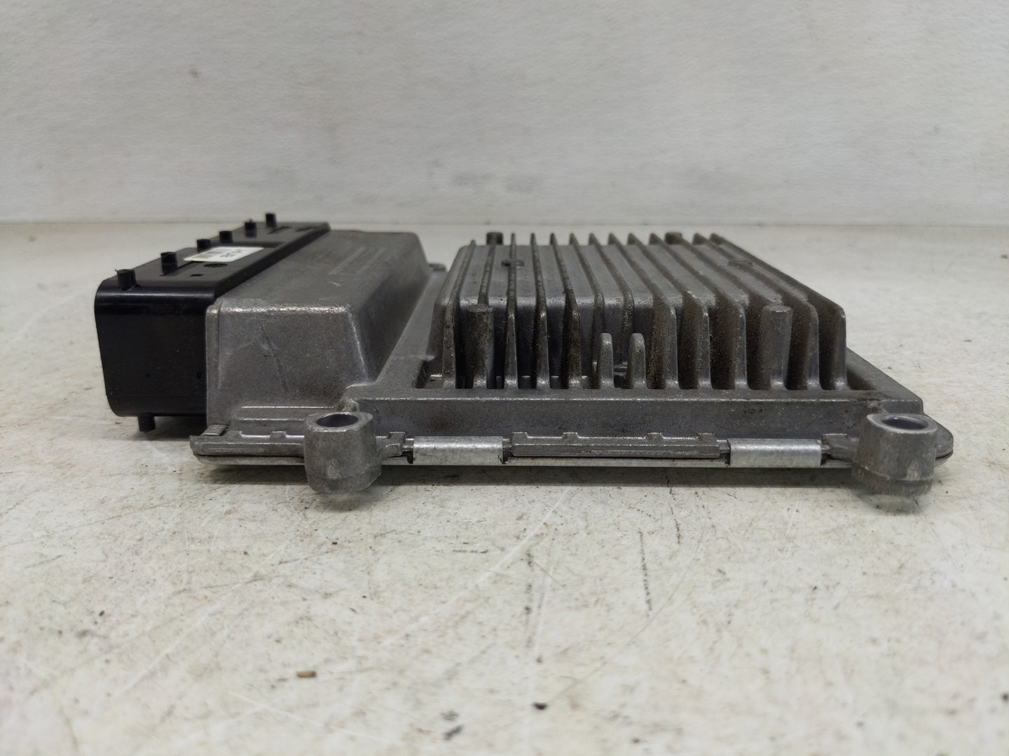 2011-2013 Hyundai Elantra PCM Engine Control Computer ECU ECM PCU OEM P/N:39103-2EMB3 39102-2EMB3 Fits Fits 2011 2012 2013 O