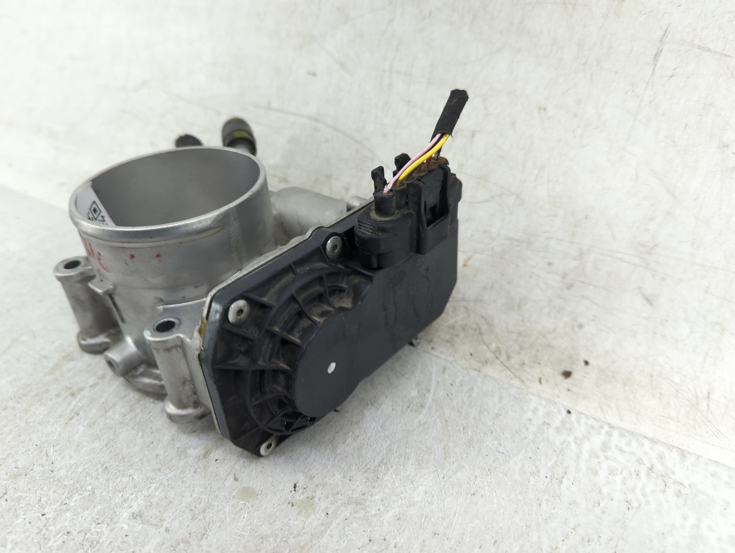 2011-2020 Hyundai Elantra Throttle Body Fits Fits 2011 2012 2013 2014 2015 2016 2017 2018 2019 2020 2021 OEM Used Auto Parts