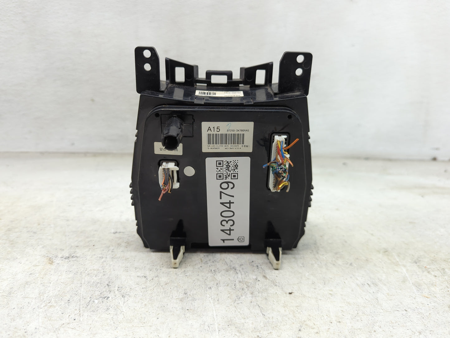 2013 Hyundai Elantra Climate Control Module Temperature AC/Heater Replacement P/N:97250-3X780RA5 Fits OEM Used Auto Parts - 