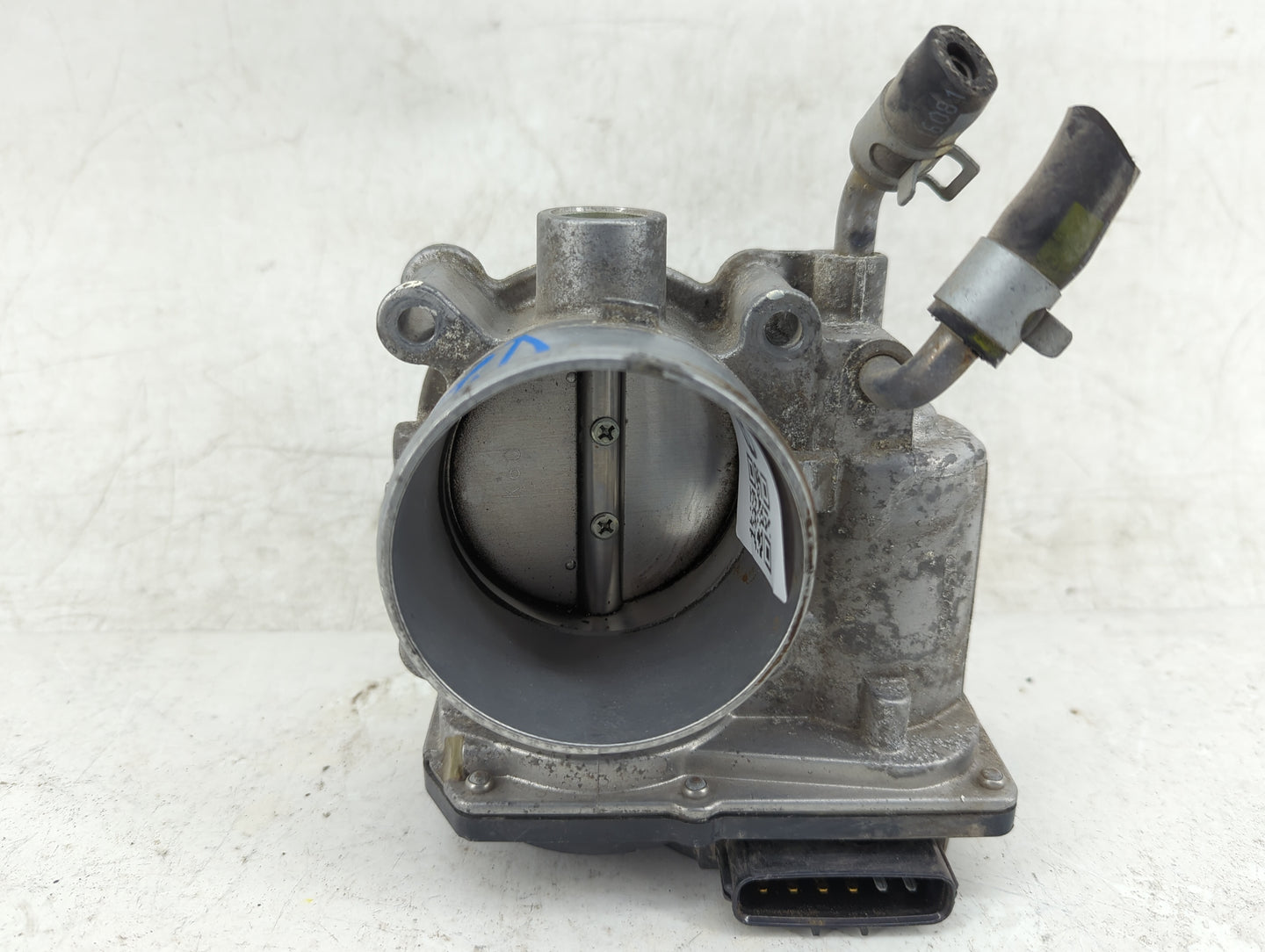 2011-2020 Hyundai Elantra Throttle Body P/N:35100-2E000 12671379AA Fits OEM Used Auto Parts - Oemusedautoparts1.com
