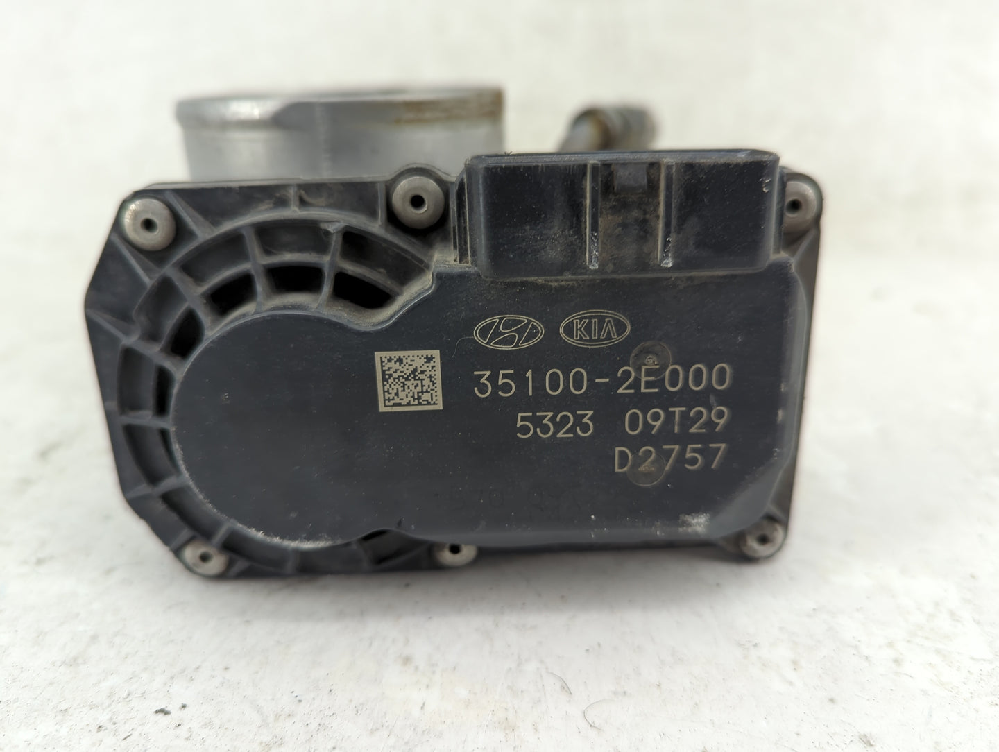 2011-2020 Hyundai Elantra Throttle Body P/N:35100-2E000 12671379AA Fits OEM Used Auto Parts - Oemusedautoparts1.com
