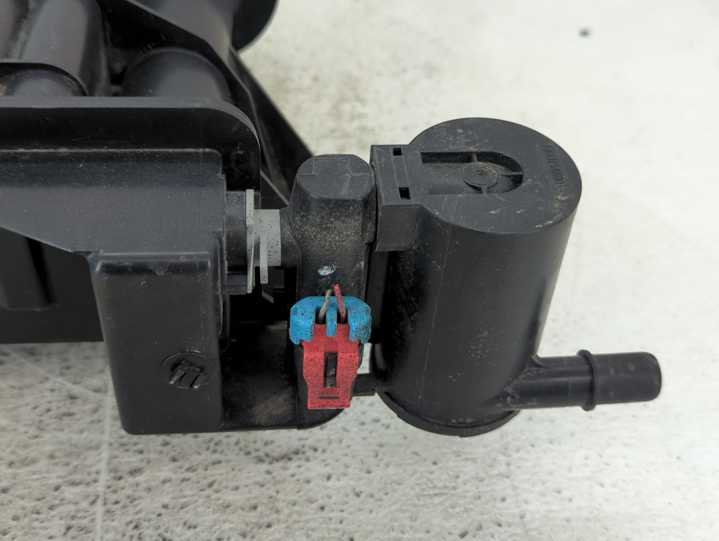 2013 Hyundai Elantra Fuel Vapor Charcoal Canister - Oemusedautoparts1.com