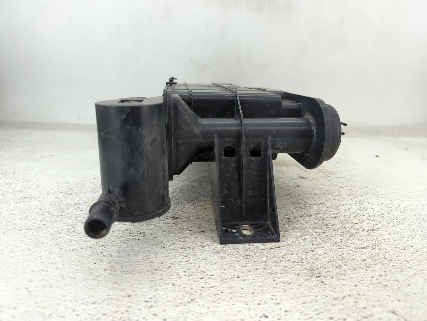 2013 Hyundai Elantra Fuel Vapor Charcoal Canister - Oemusedautoparts1.com