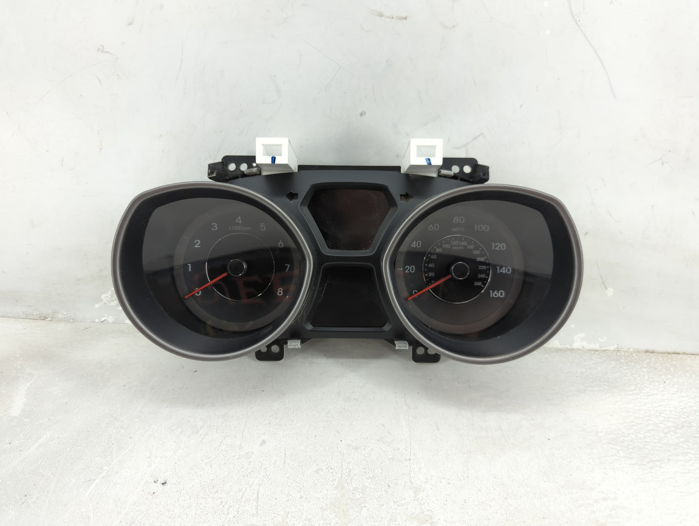 2013 Hyundai Elantra Instrument Cluster Speedometer Gauges P/N:94001-3Y520 Fits OEM Used Auto Parts - Oemusedautoparts1.com