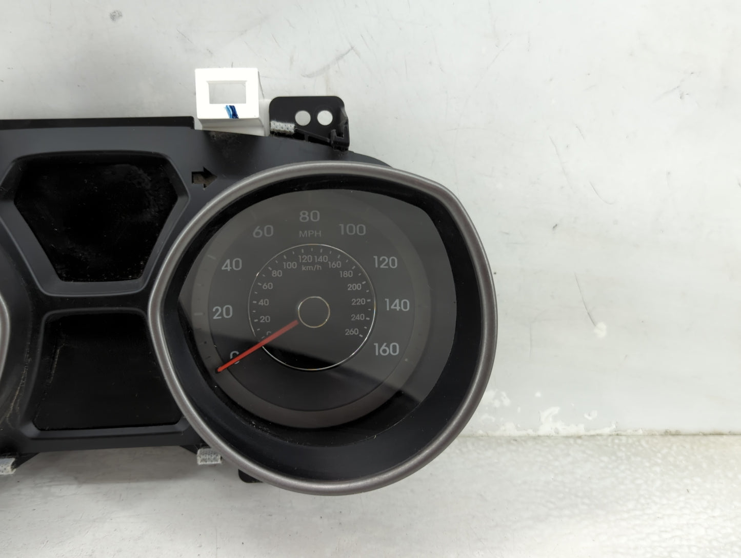 2013 Hyundai Elantra Instrument Cluster Speedometer Gauges P/N:94001-3Y520 Fits OEM Used Auto Parts - Oemusedautoparts1.com