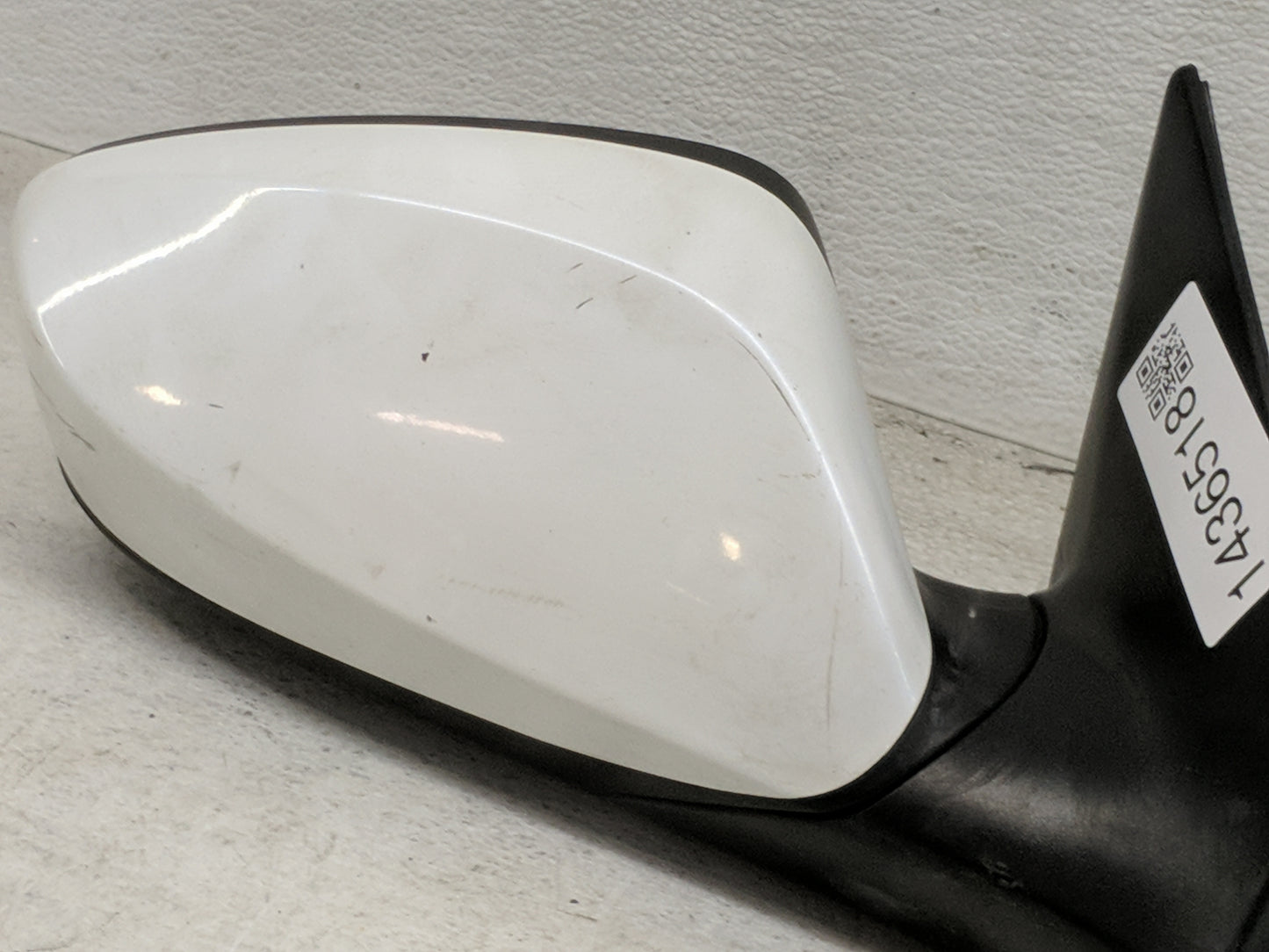 2011-2015 Hyundai Elantra Passenger Side View Mirror - Right Door Mirror OEM Used - Oemusedautoparts1.com