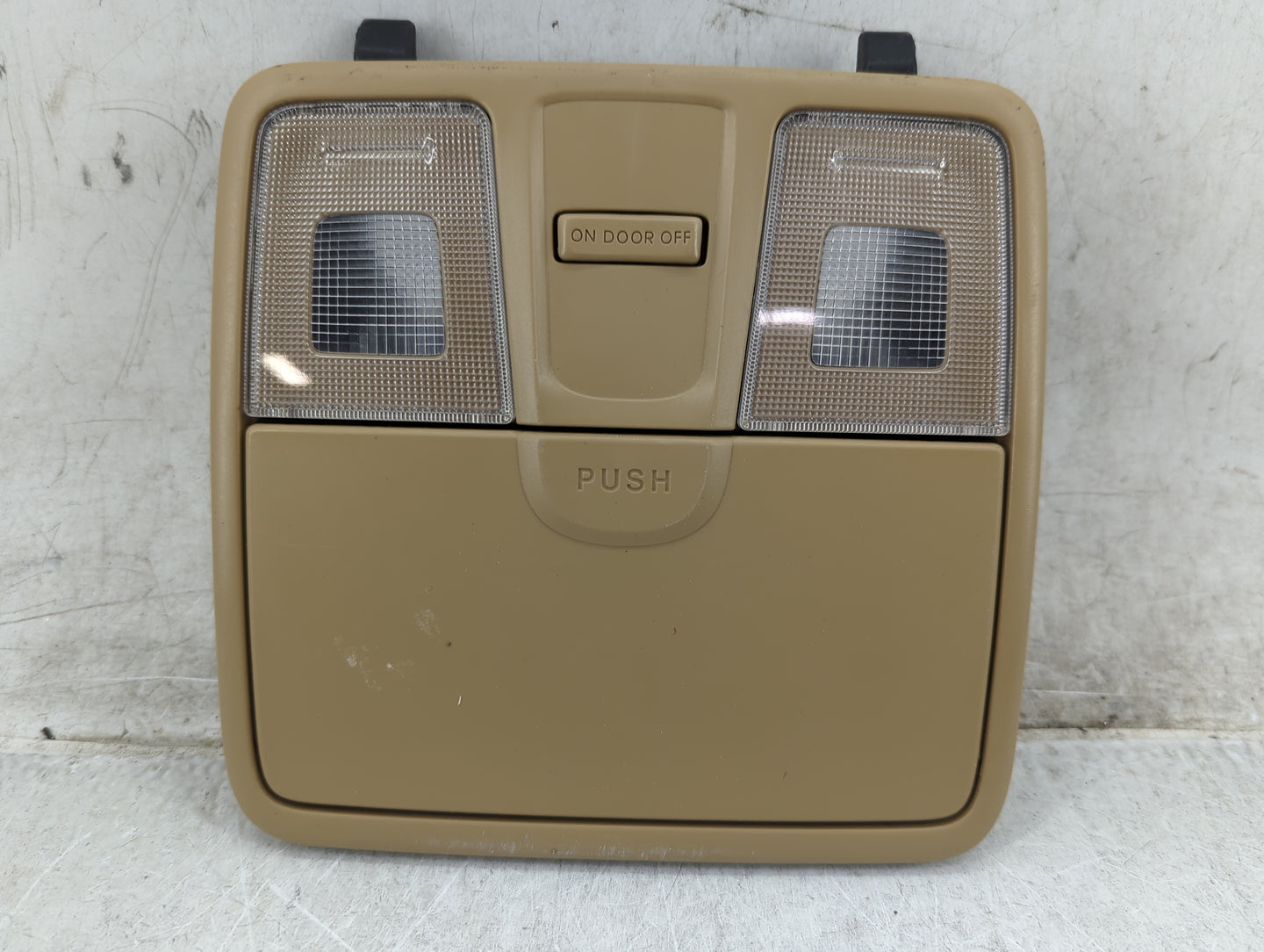 2013 Hyundai Elantra Overhead Roof Console - Oemusedautoparts1.com
