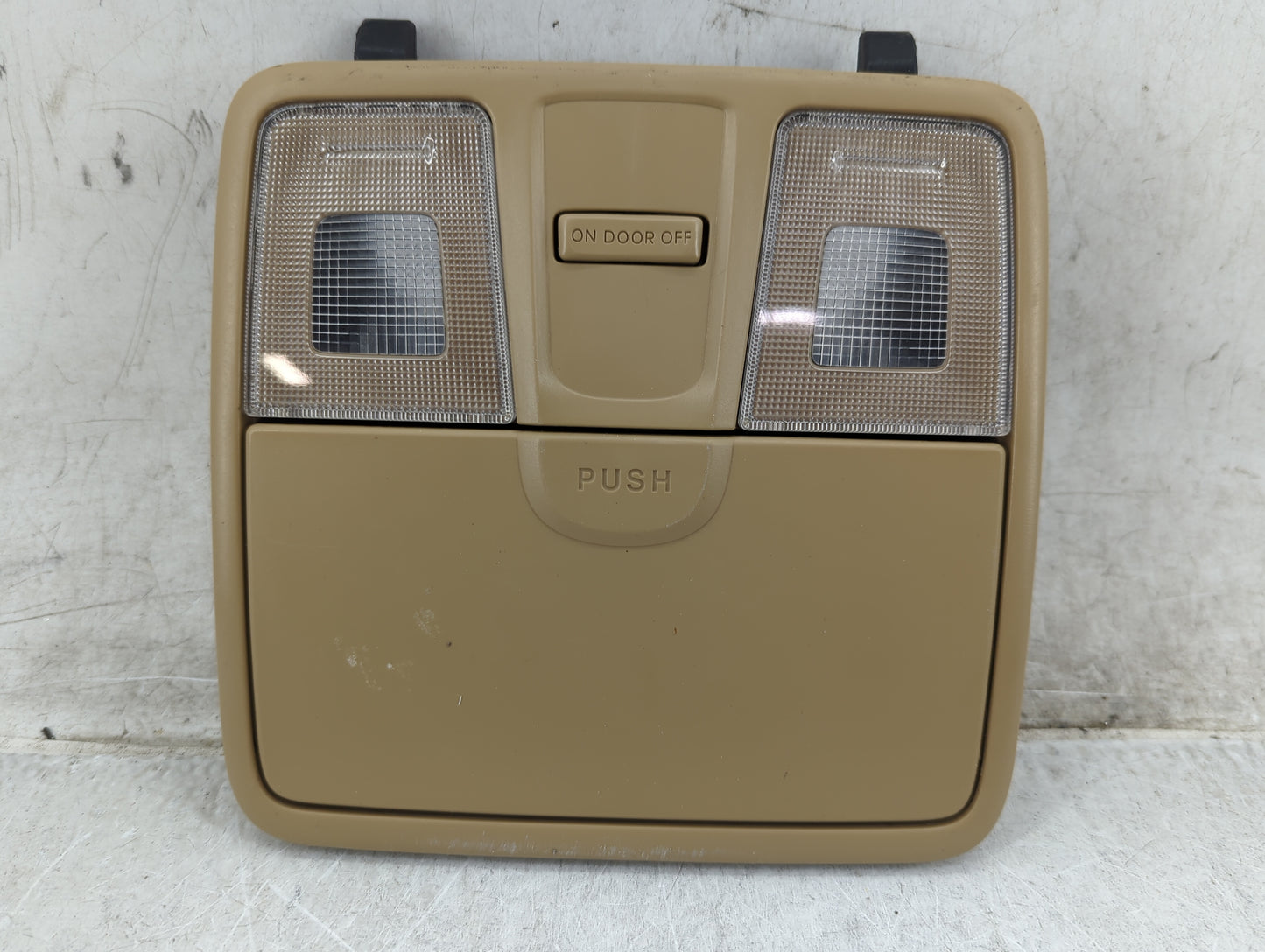 2013 Hyundai Elantra Overhead Roof Console - Oemusedautoparts1.com
