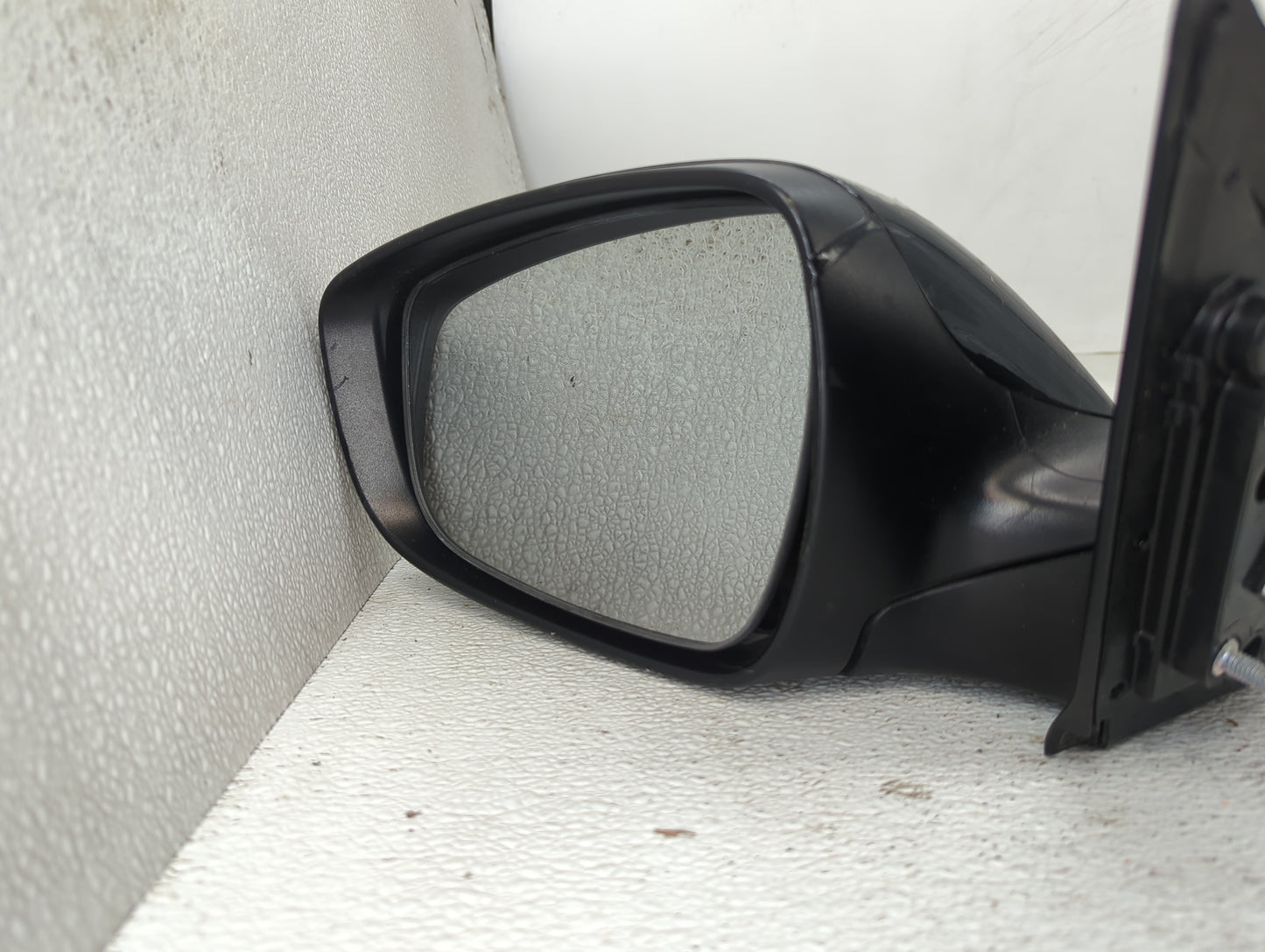 2011-2015 Hyundai Elantra Driver Side View Mirror - Left Door Mirror OEM Used - Oemusedautoparts1.com