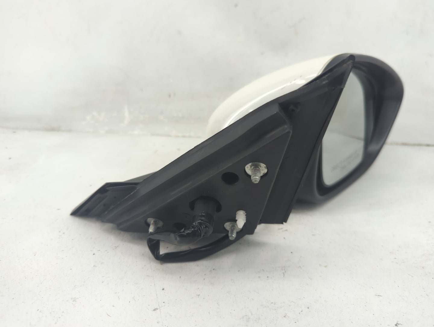 2011-2015 Hyundai Elantra Passenger Side View Mirror - Right Door Mirror OEM Used - Oemusedautoparts1.com
