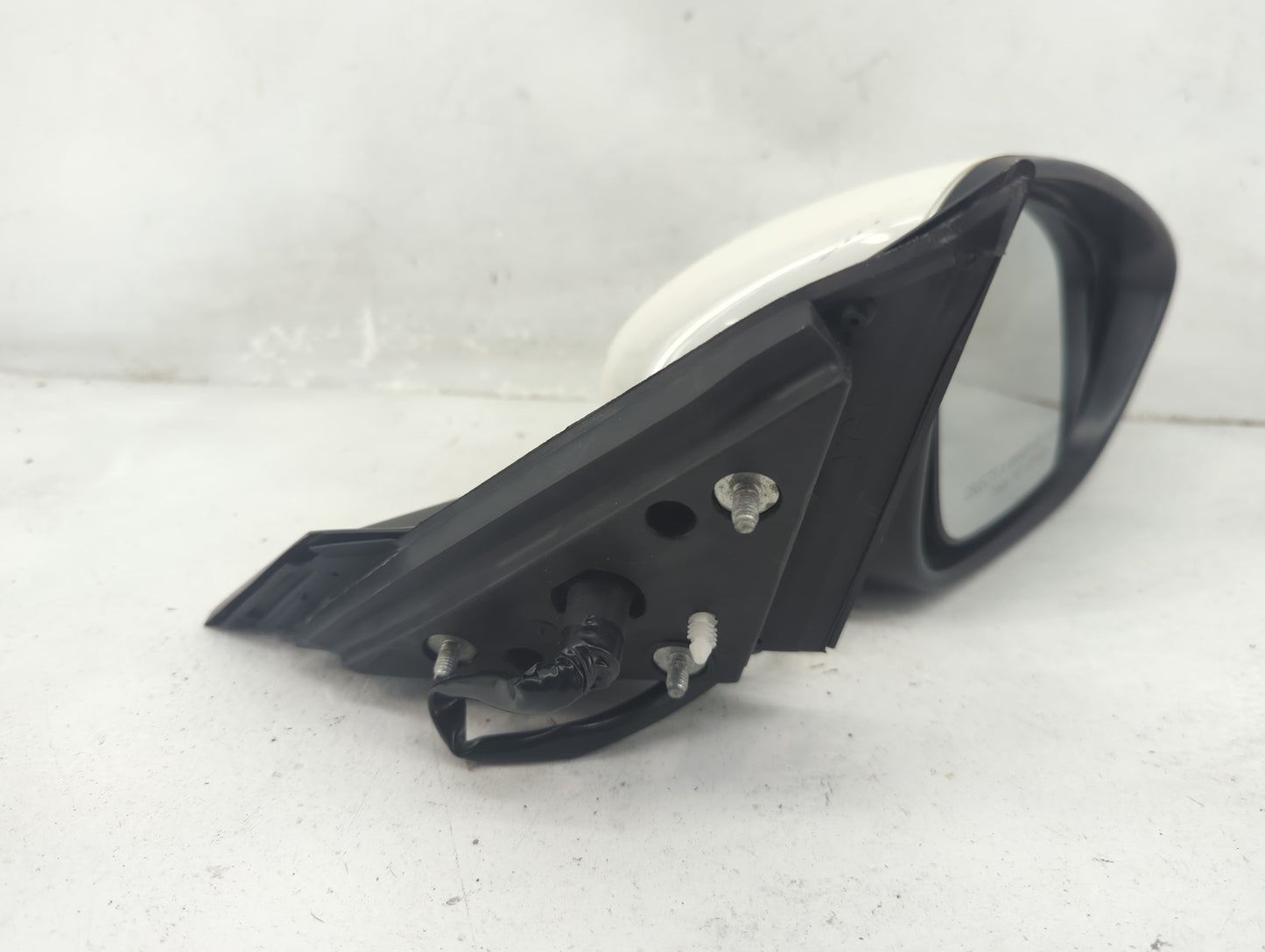 2011-2015 Hyundai Elantra Passenger Side View Mirror - Right Door Mirror OEM Used - Oemusedautoparts1.com