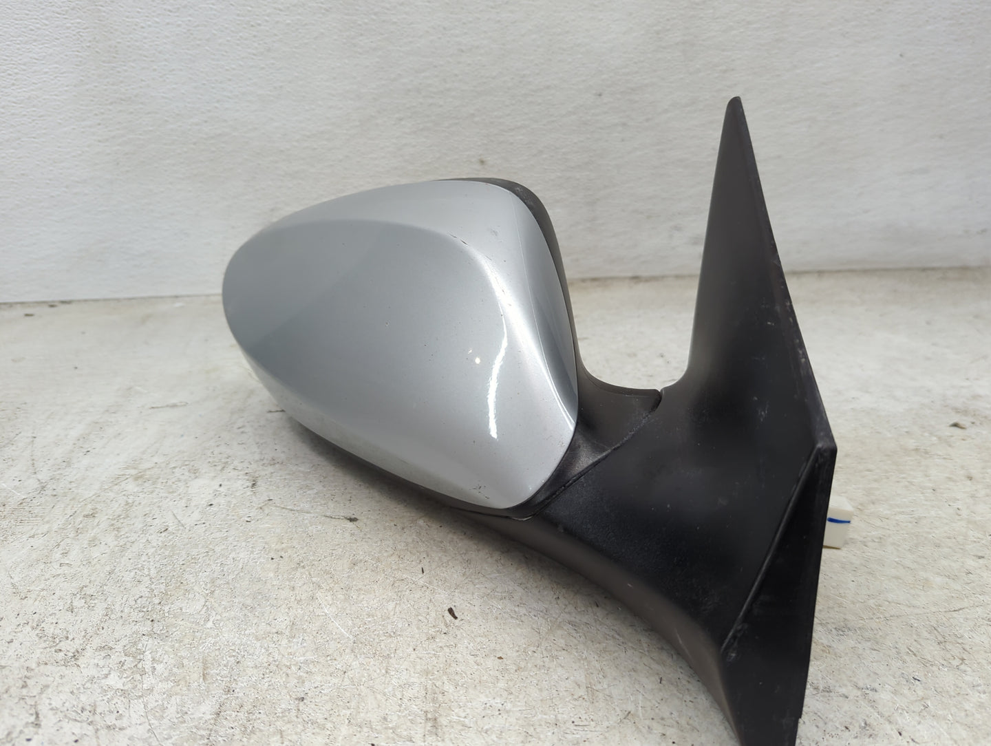 2011-2015 Hyundai Elantra Passenger Side View Mirror - Right Door Mirror OEM Used - Oemusedautoparts1.com