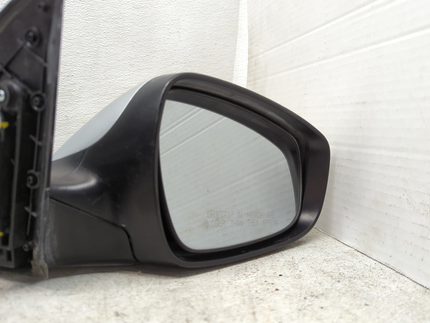 2011-2015 Hyundai Elantra Passenger Side View Mirror - Right Door Mirror OEM Used - Oemusedautoparts1.com