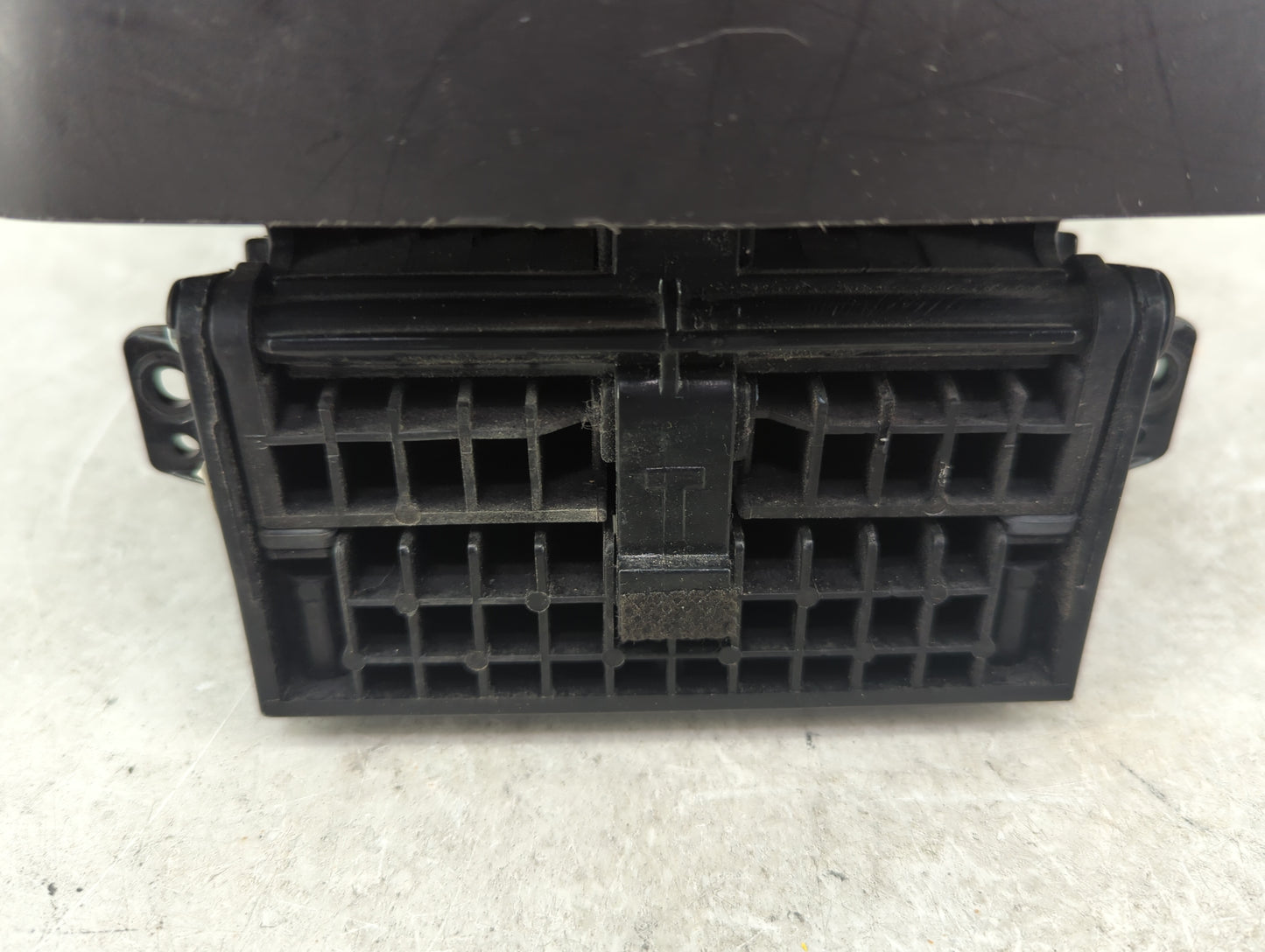 2013 Hyundai Elantra Center Floor Console - Oemusedautoparts1.com
