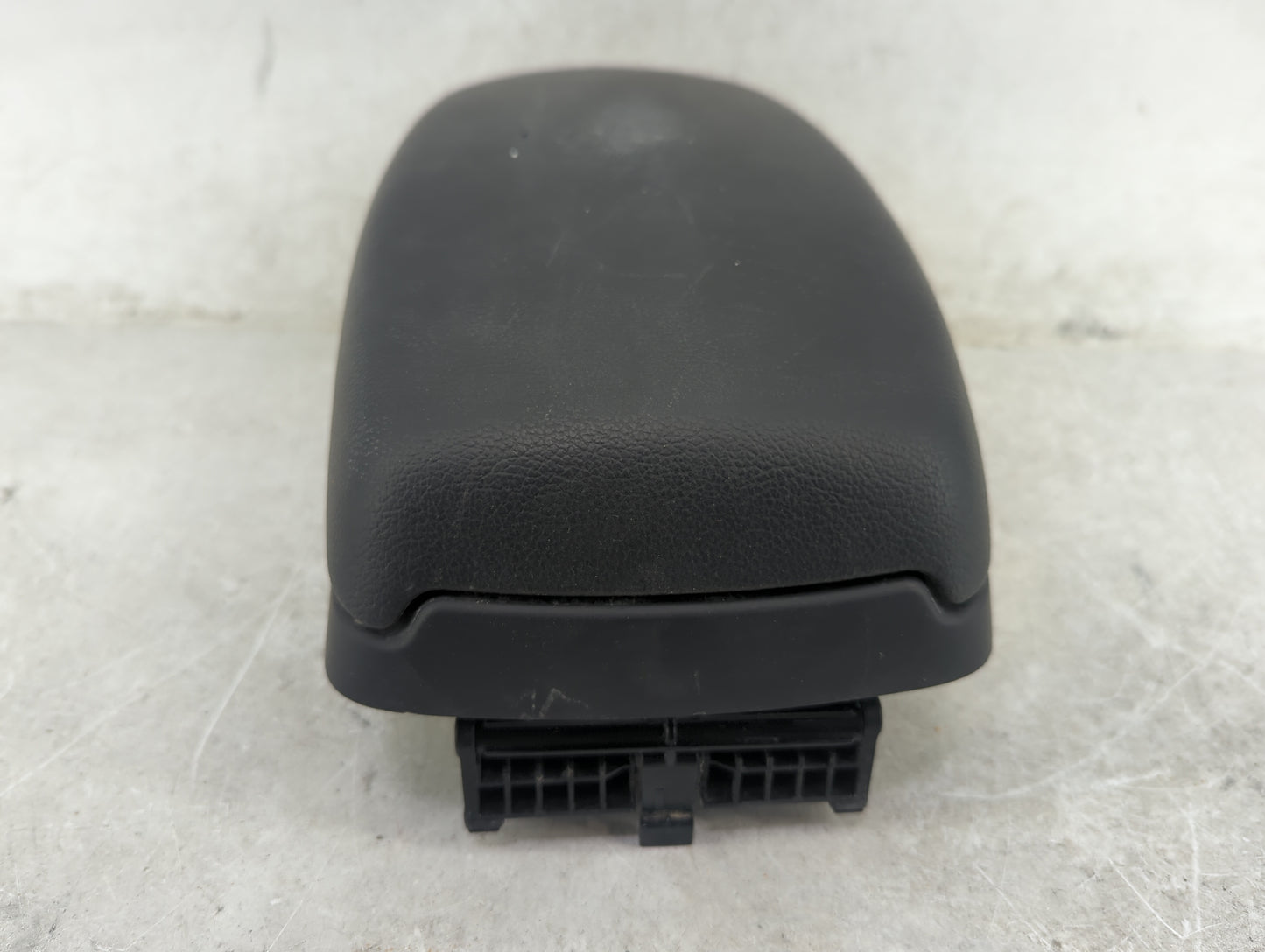 2013 Hyundai Elantra Center Floor Console - Oemusedautoparts1.com