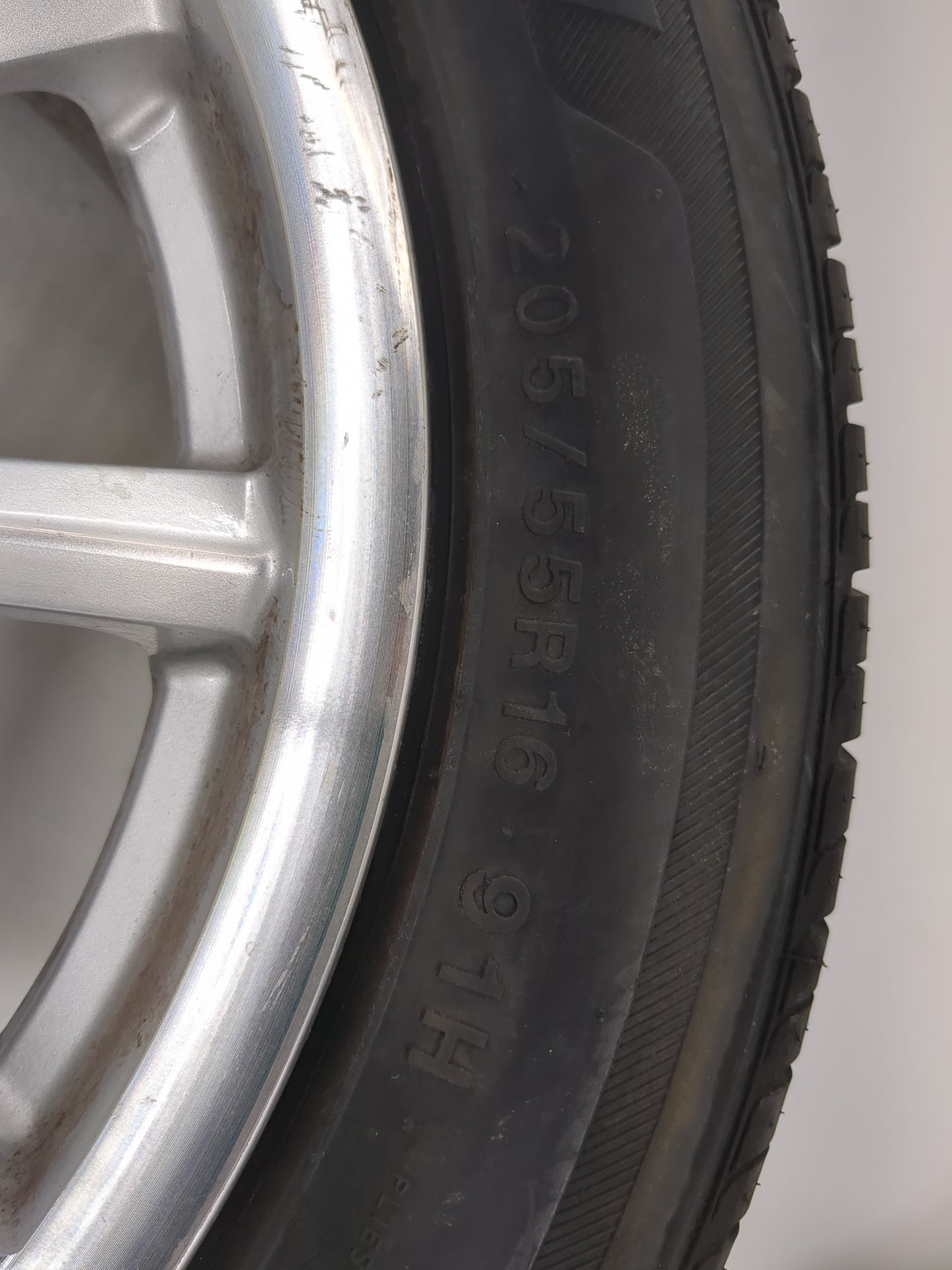 2013 Hyundai Elantra Spare Donut Tire Wheel Rim Oem - Oemusedautoparts1.com