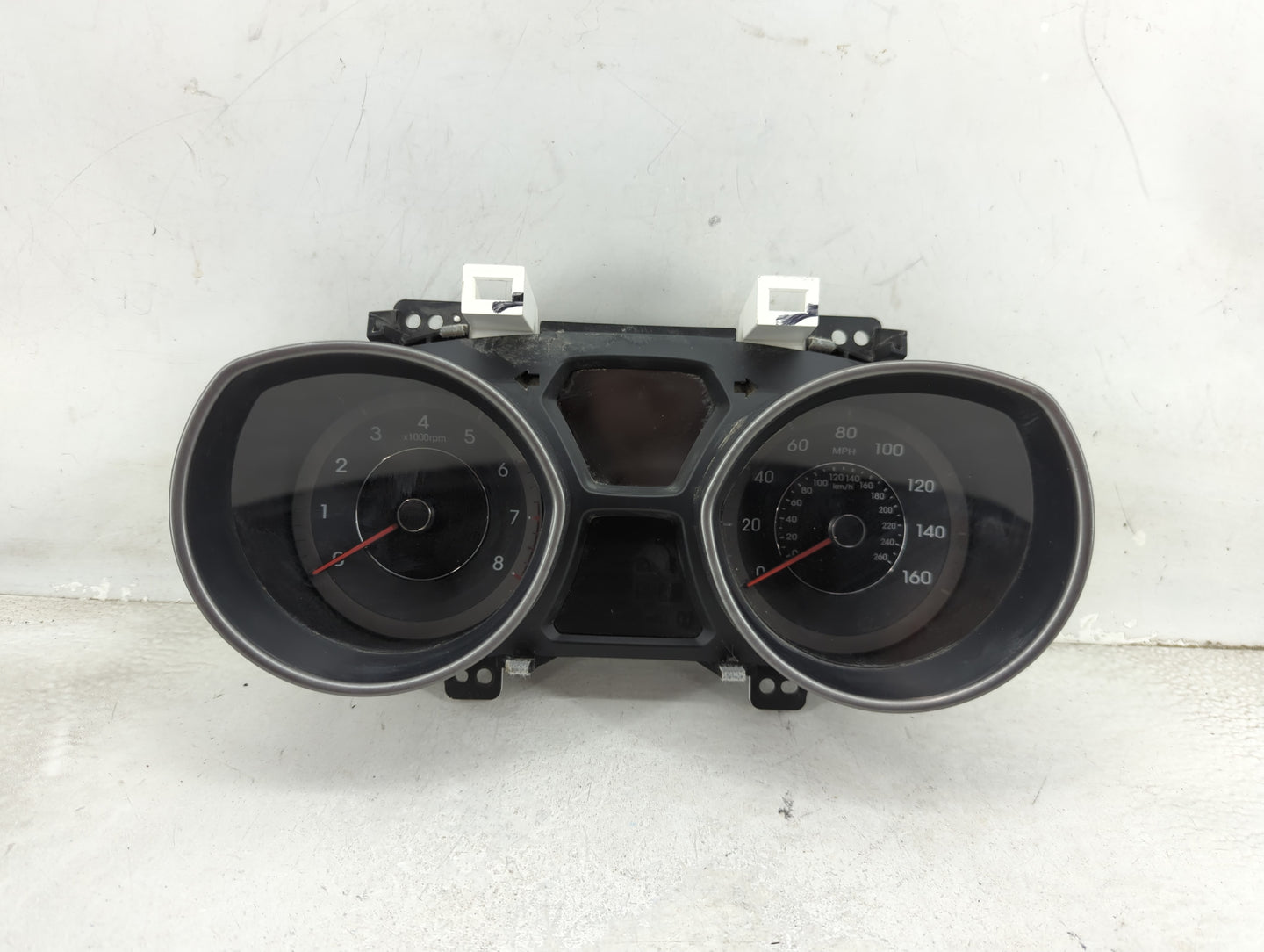 2013 Hyundai Elantra Instrument Cluster Speedometer Gauges P/N:94001-3Y520 Miles: Fits OEM Used Auto Parts - Oemusedautopart
