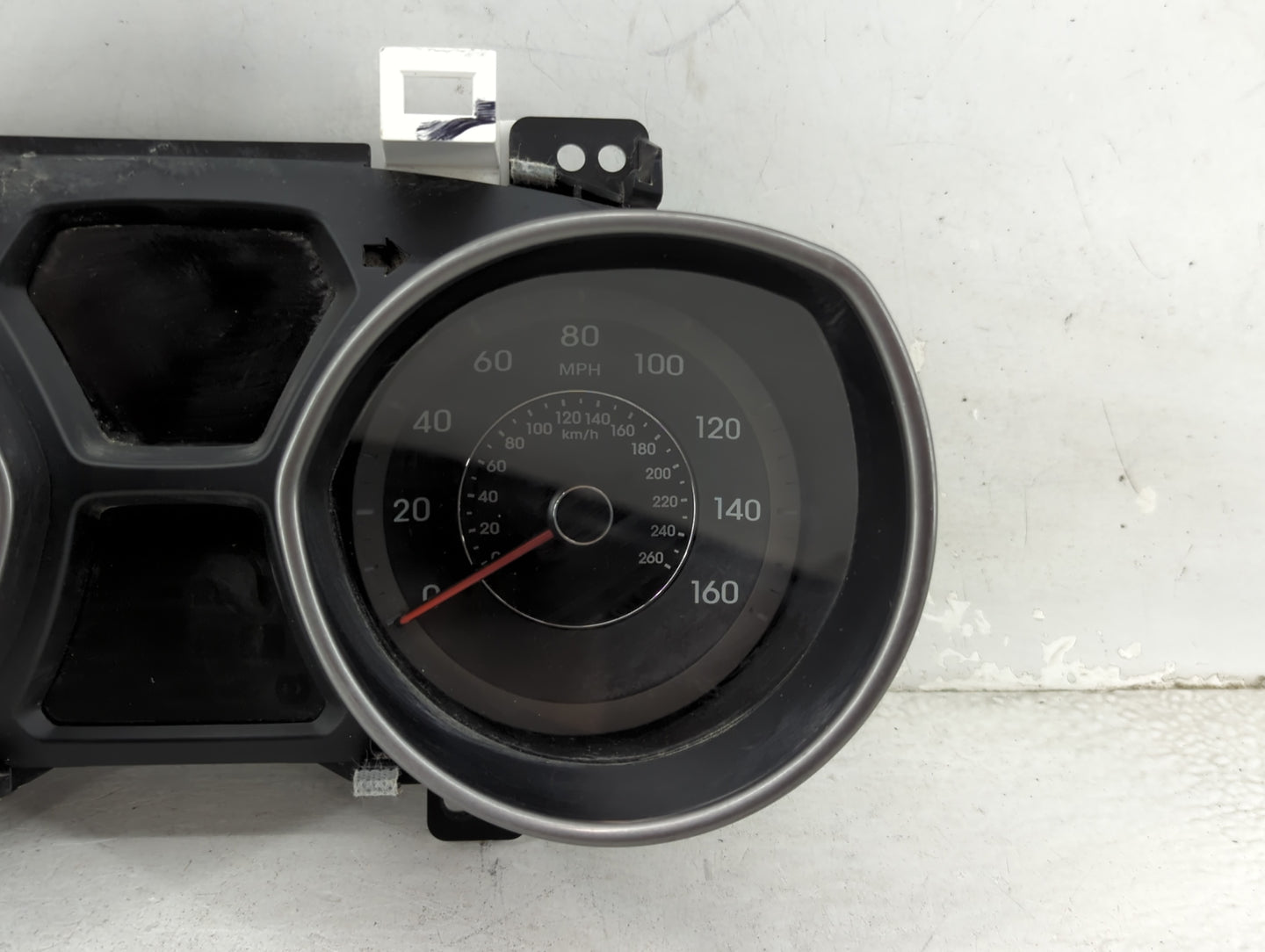 2013 Hyundai Elantra Instrument Cluster Speedometer Gauges P/N:94001-3Y520 Miles: Fits OEM Used Auto Parts - Oemusedautopart