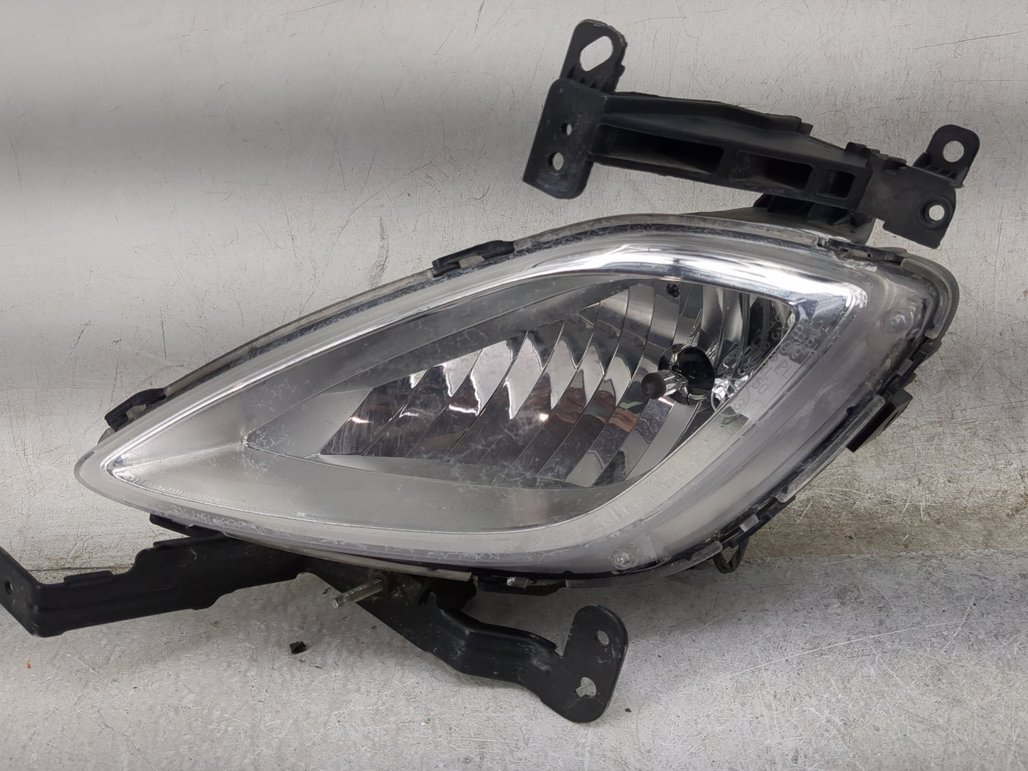 2011-2013 Hyundai Elantra Driver Left Oem Front Light Lamp - Oemusedautoparts1.com