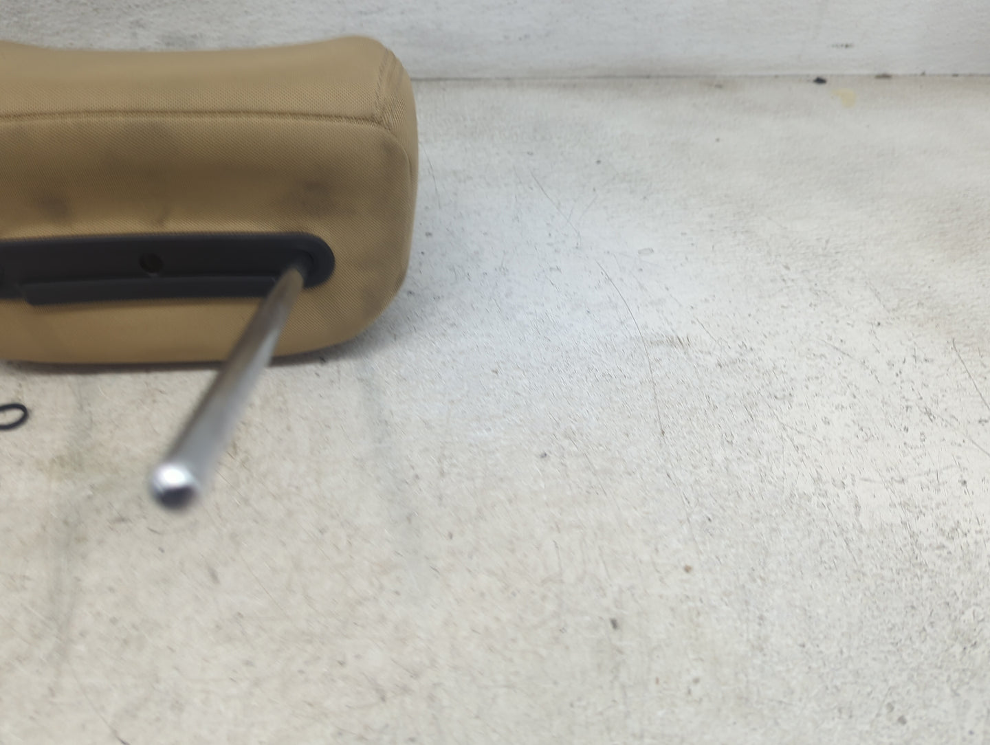 2013 Hyundai Elantra Headrest Head Rest Front Driver Passenger Seat Fits OEM Used Auto Parts - Oemusedautoparts1.com