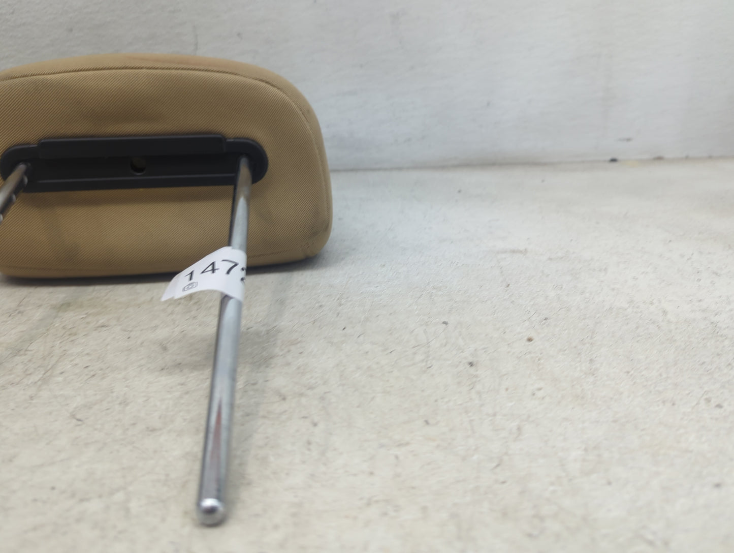 2013 Hyundai Elantra Headrest Head Rest Front Driver Seat Tan - Oemusedautoparts1.com