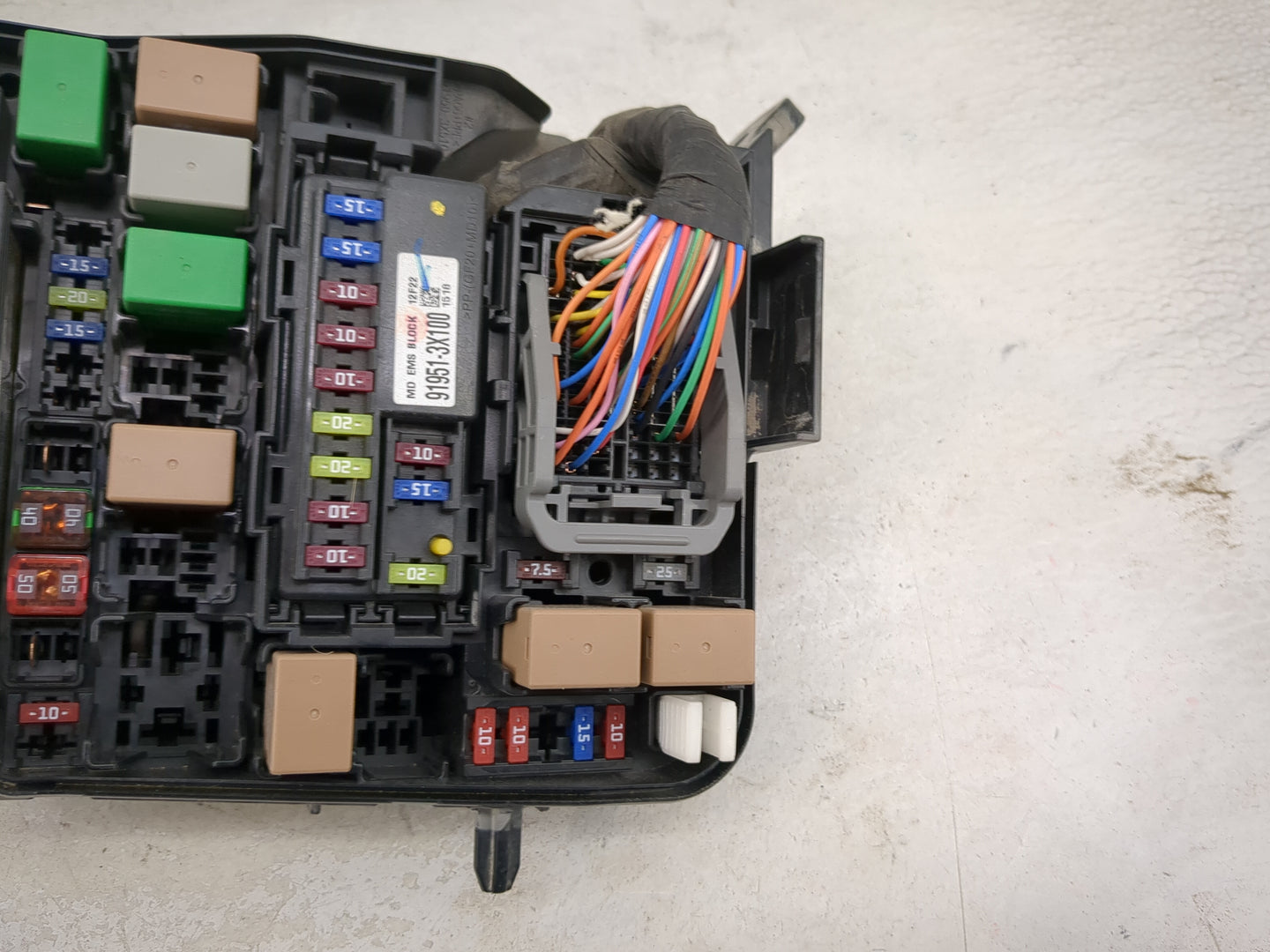 2011-2013 Hyundai Elantra Fusebox Fuse Box Panel Relay Module P/N:91951-3X100 91950-3X510, MG666013 Fits Fits 2011 2012 2013