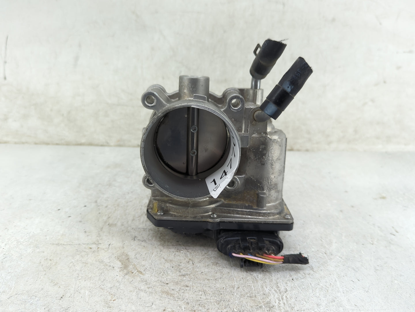 2011-2020 Hyundai Elantra Throttle Body P/N:35100-2E000 Fits Fits 2011 2012 2013 2014 2015 2016 2017 2018 2019 2020 2021 OEM