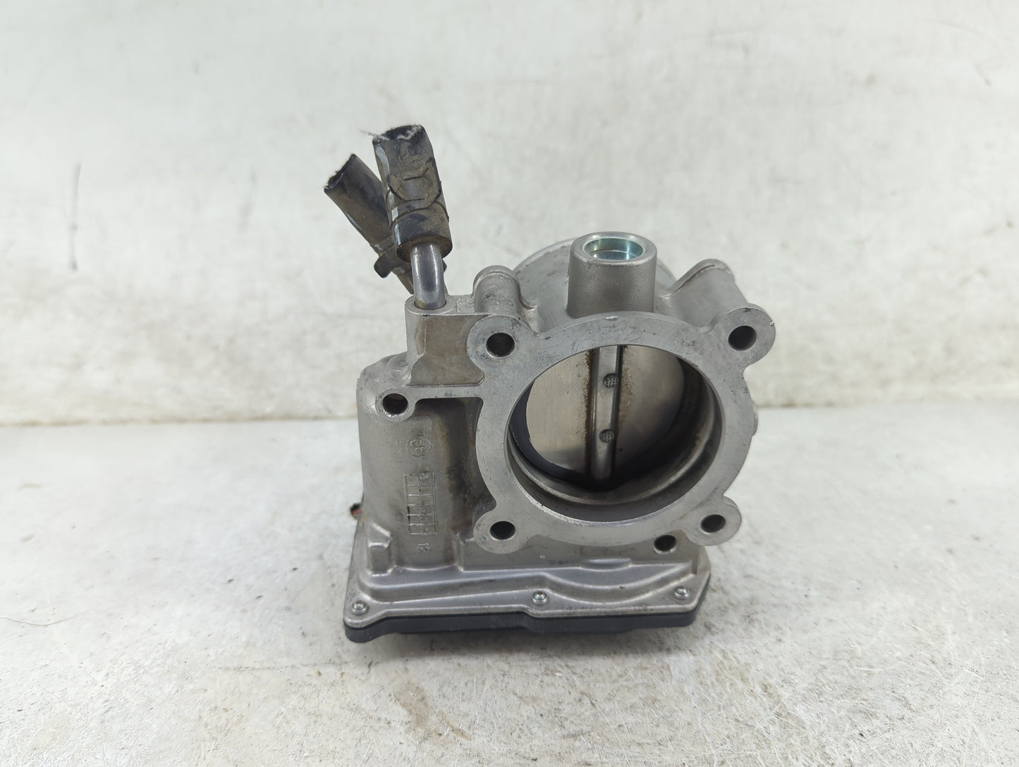 2011-2020 Hyundai Elantra Throttle Body P/N:35100-2E000 Fits Fits 2011 2012 2013 2014 2015 2016 2017 2018 2019 2020 2021 OEM