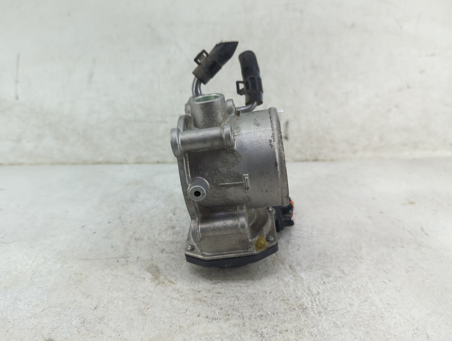 2011-2020 Hyundai Elantra Throttle Body P/N:35100-2E000 Fits Fits 2011 2012 2013 2014 2015 2016 2017 2018 2019 2020 2021 OEM