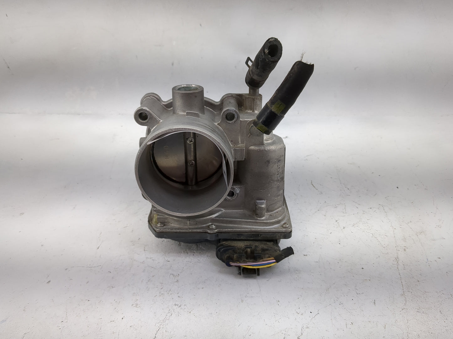 2011-2020 Hyundai Elantra Throttle Body P/N:35100-2E000 Fits Fits 2011 2012 2013 2014 2015 2016 2017 2018 2019 2020 2021 OEM